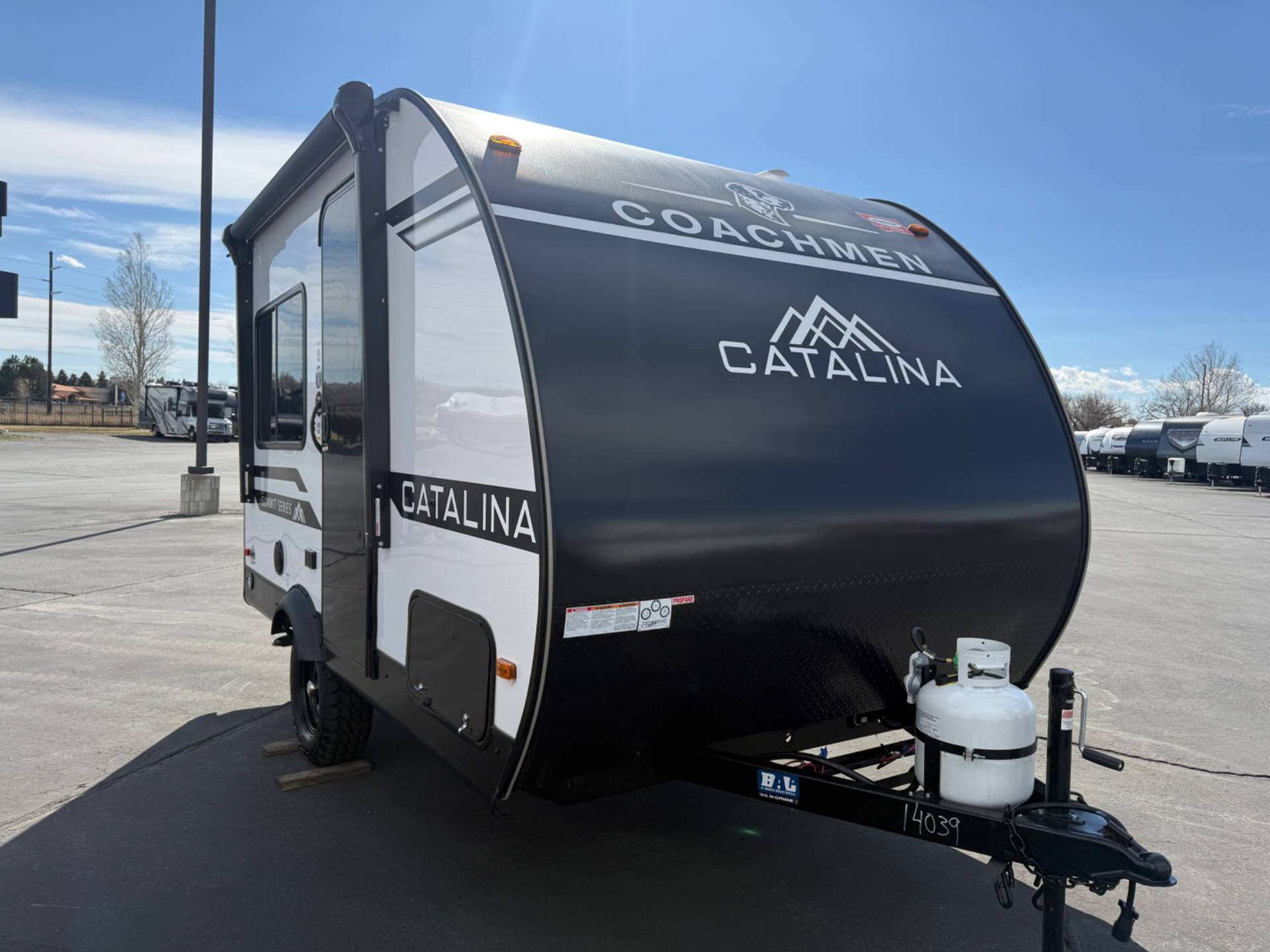 2026 Coachmen 2026 Coachmen Catalina Summit Series 7 - thumbnail 4