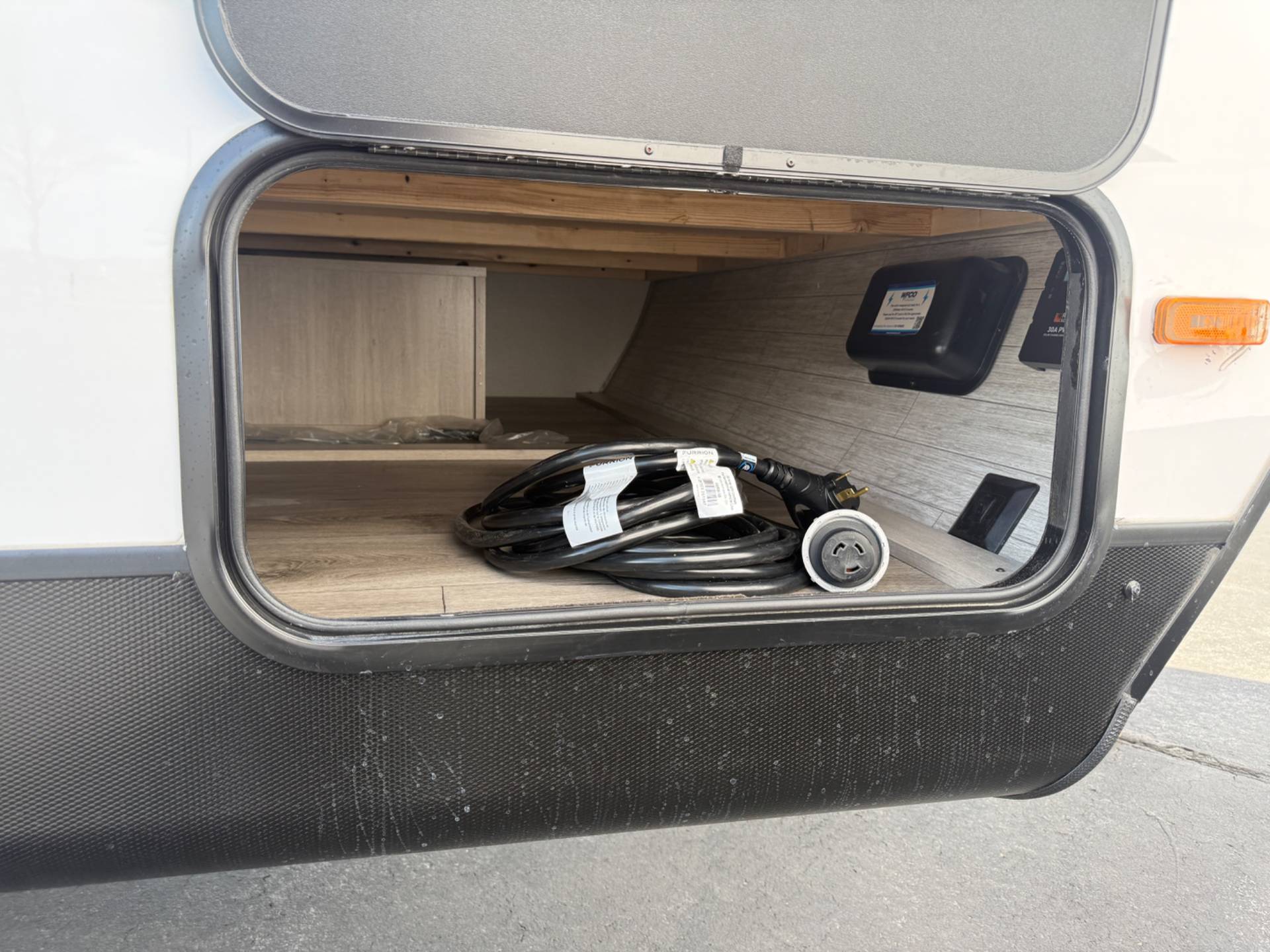 2026 Coachmen 2026 Coachmen Catalina Summit Series 7 - thumbnail 5