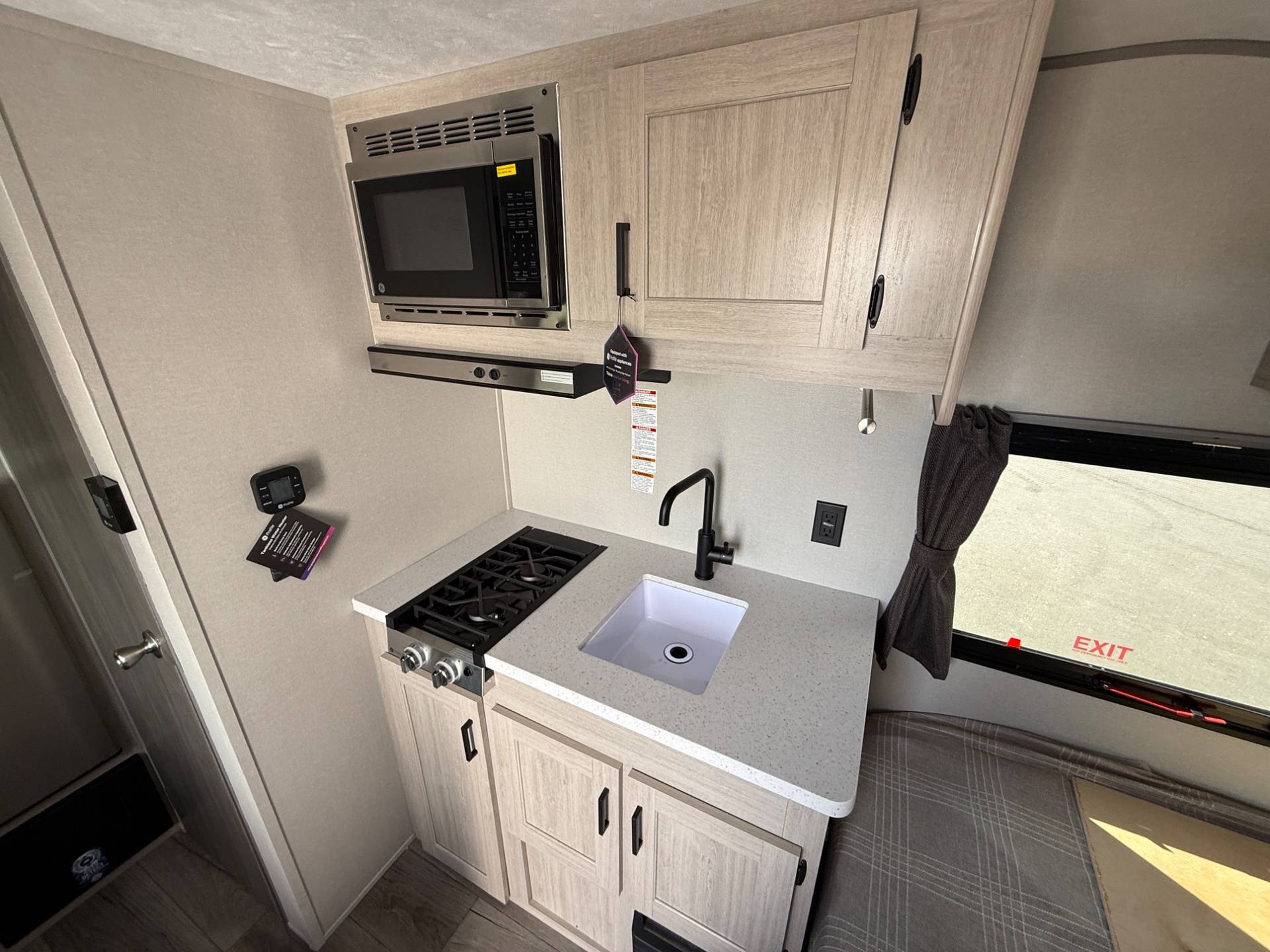 2026 Coachmen 2026 Coachmen Catalina Summit Series 7 - thumbnail 15