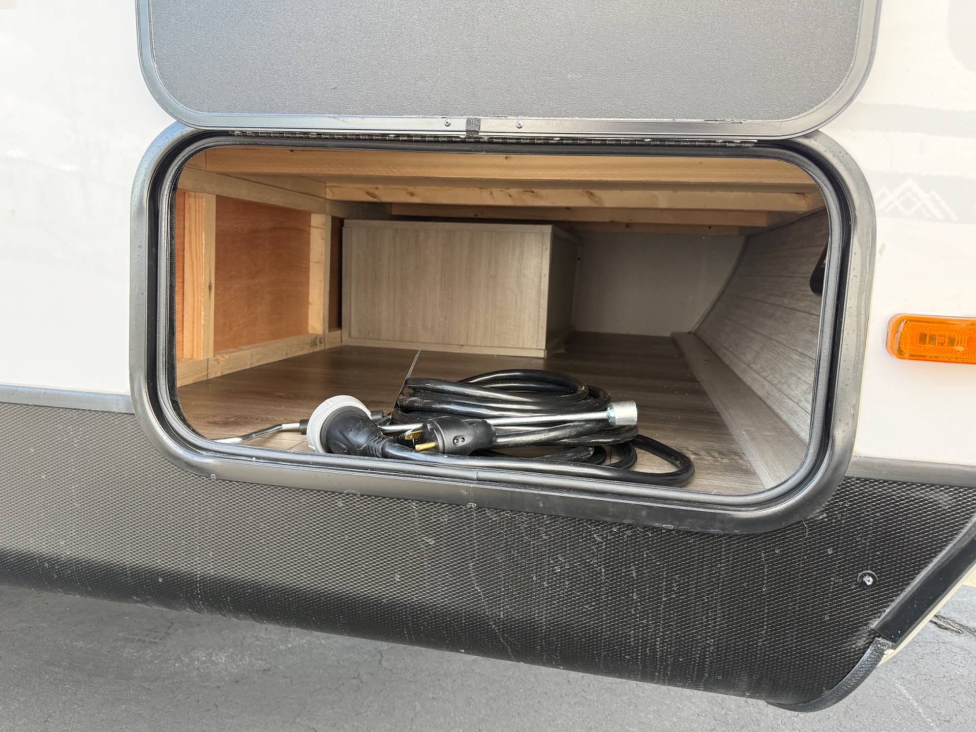 2026 Coachmen 2026 Coachmen Catalina Summit Series 7 - thumbnail 5