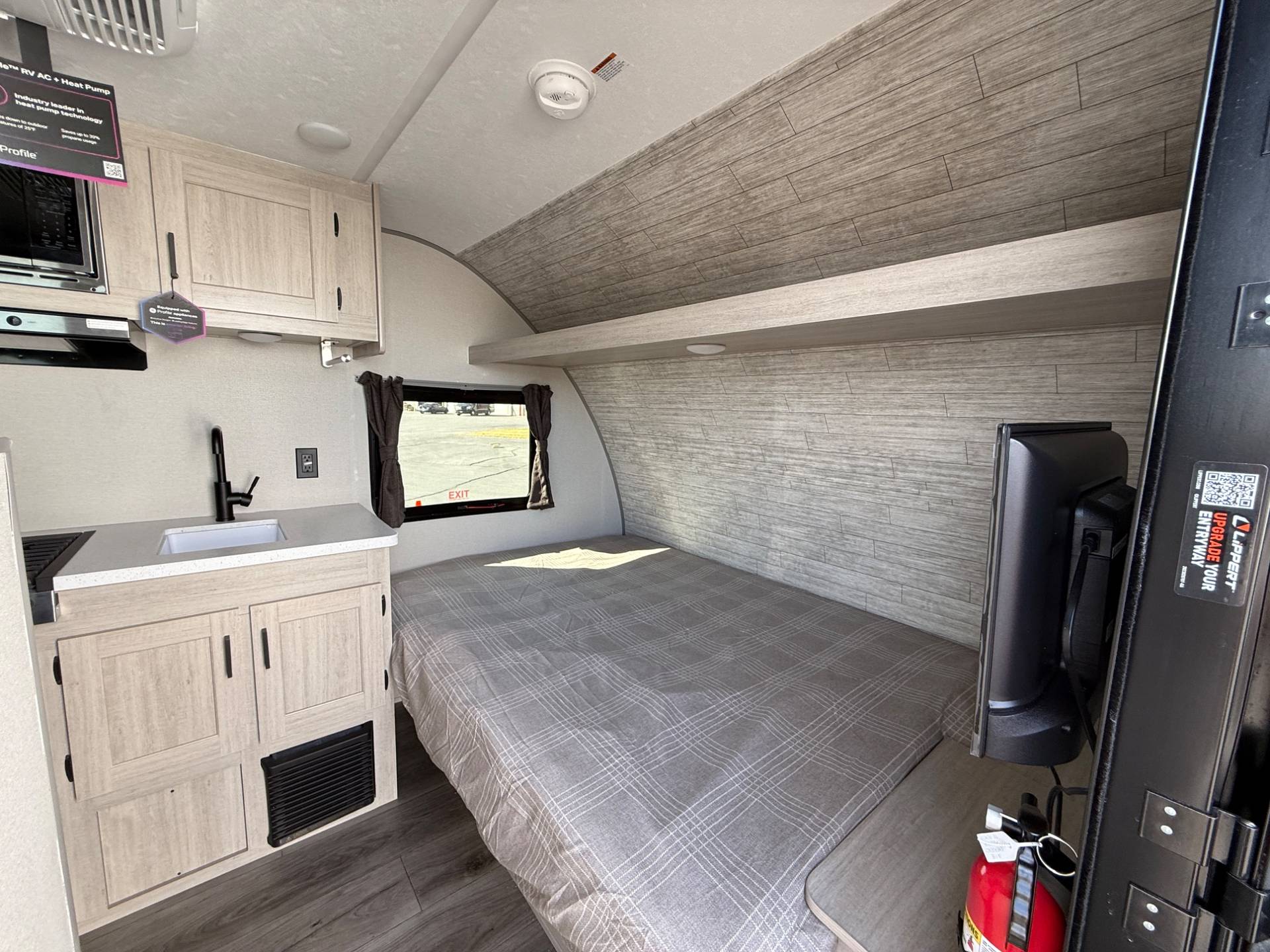 2026 Coachmen 2026 Coachmen Catalina Summit Series 7 - thumbnail 7