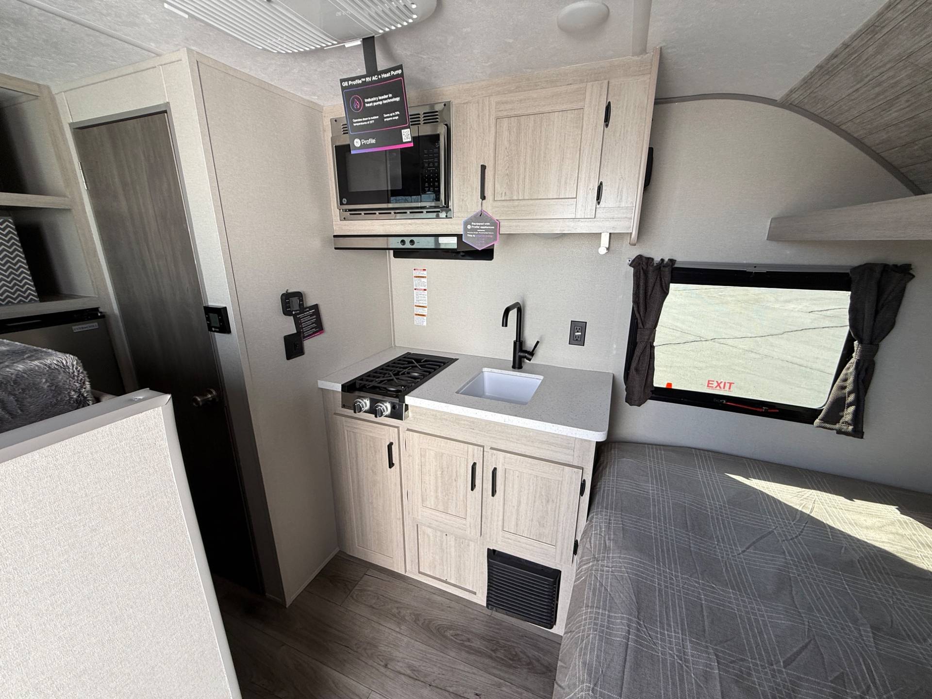 2026 Coachmen 2026 Coachmen Catalina Summit Series 7 - thumbnail 8