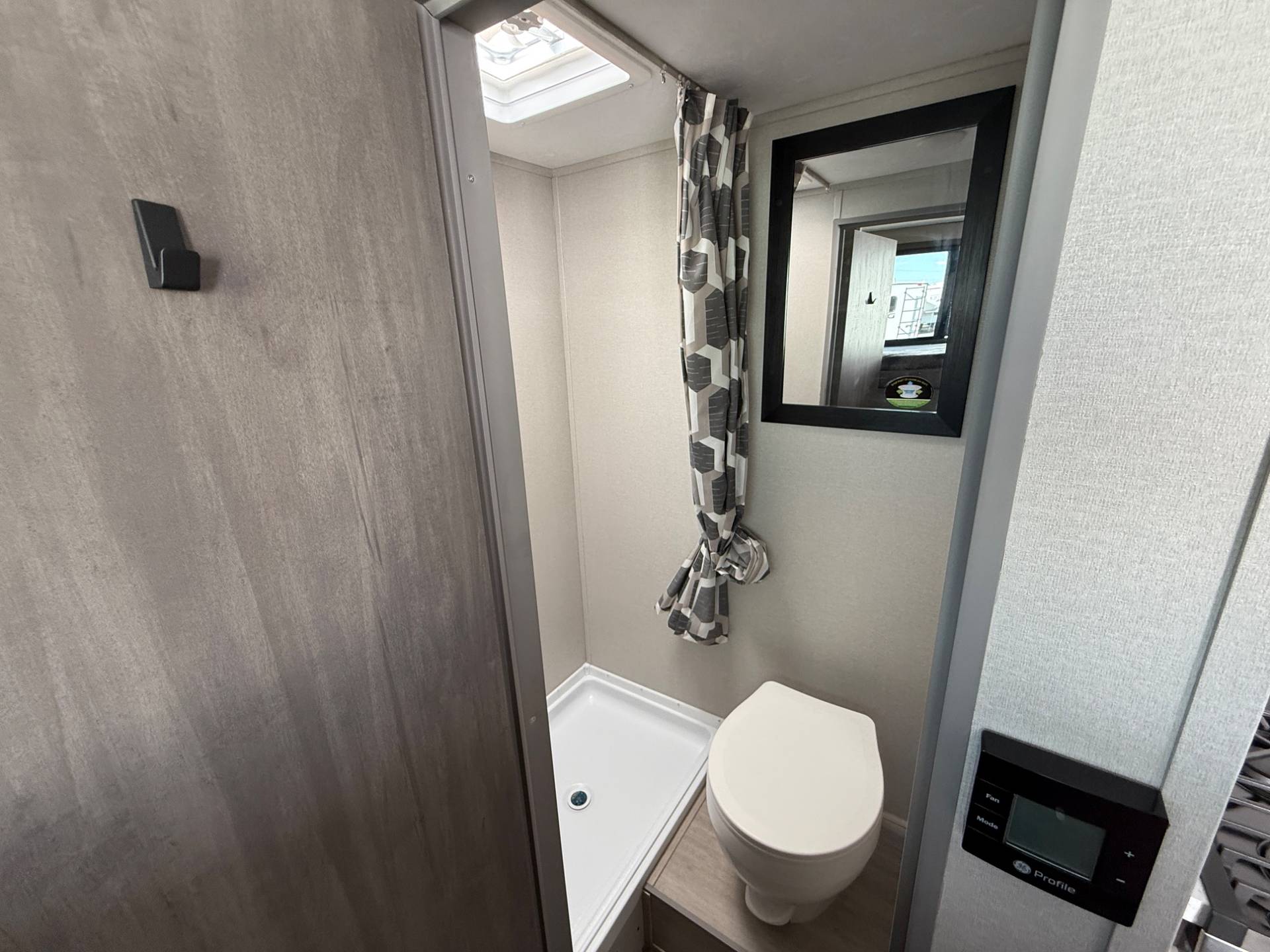 2026 Coachmen 2026 Coachmen Catalina Summit Series 7 - thumbnail 11