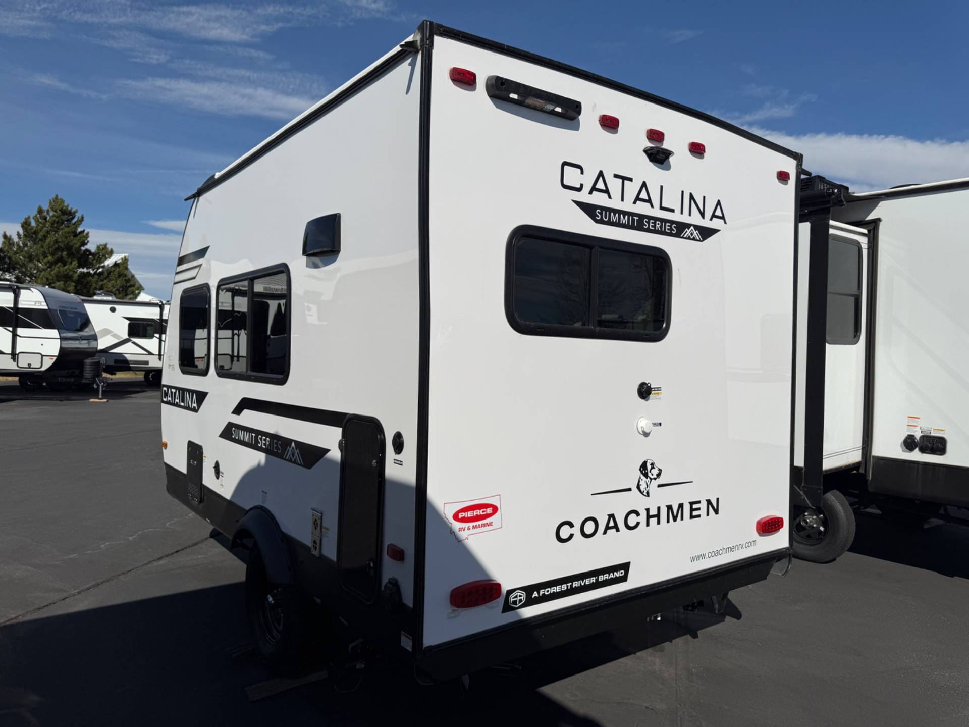 2026 Coachmen 2026 Coachmen Catalina Summit Series 7 - thumbnail 4