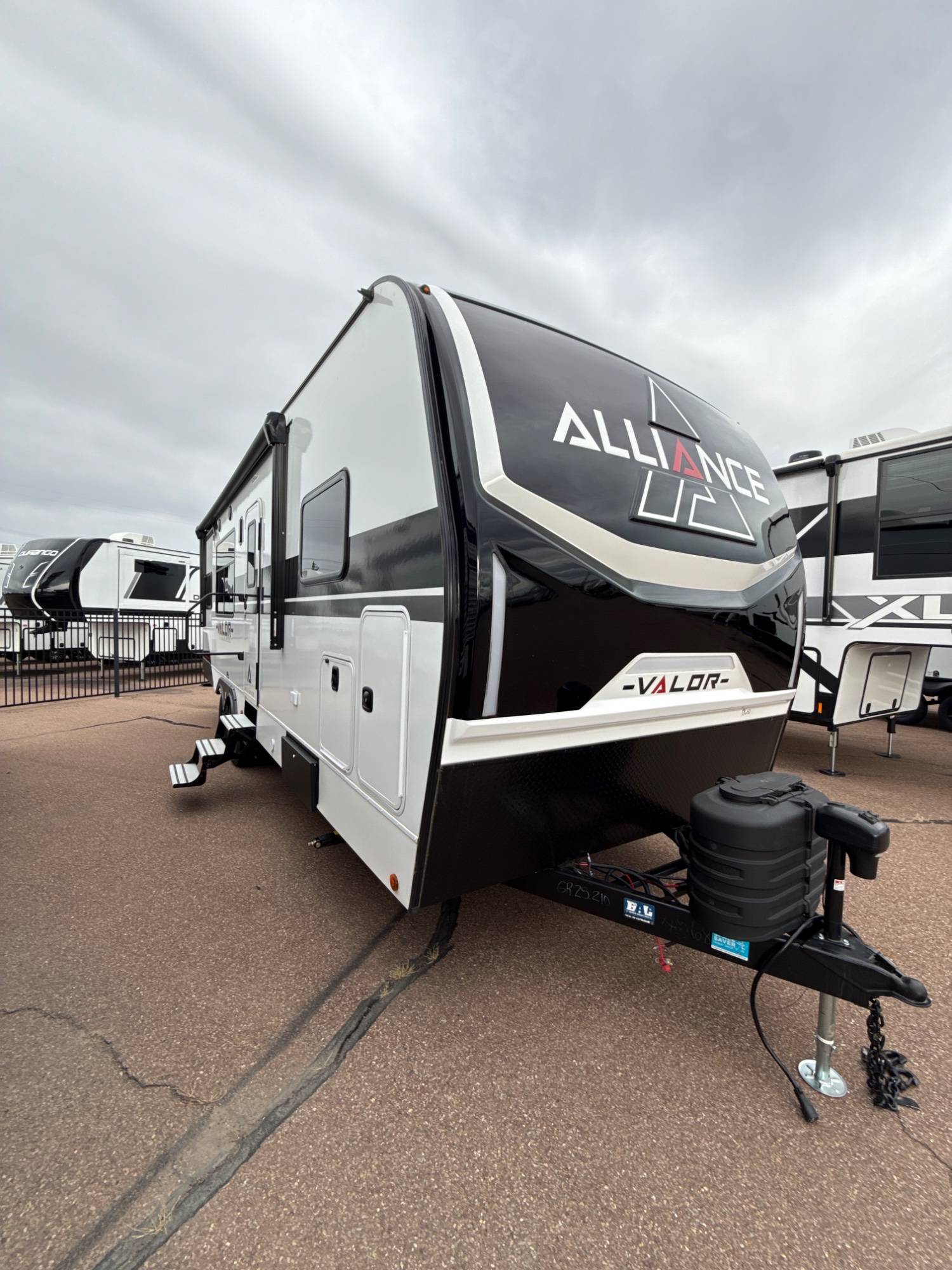2026 Alliance RV 2026 Alliance RV Valor - thumbnail 1