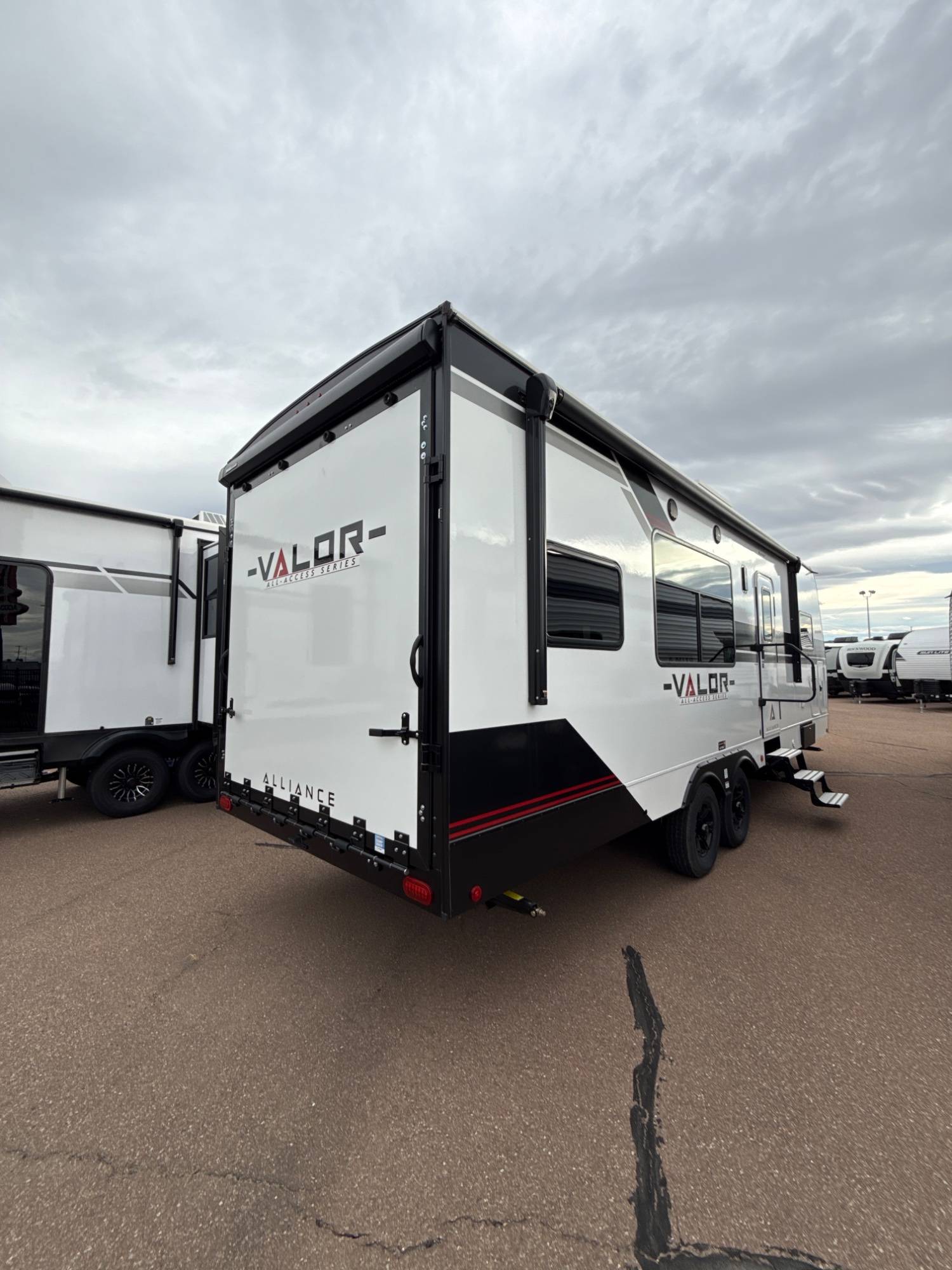 2026 Alliance RV 2026 Alliance RV Valor - thumbnail 5