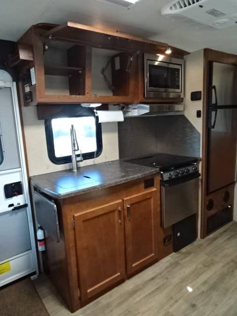 2019 Lance 2019 Lance Lance - thumbnail 10