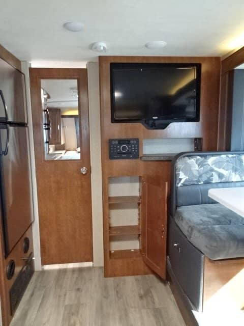 2019 Lance 2019 Lance Lance - thumbnail 16