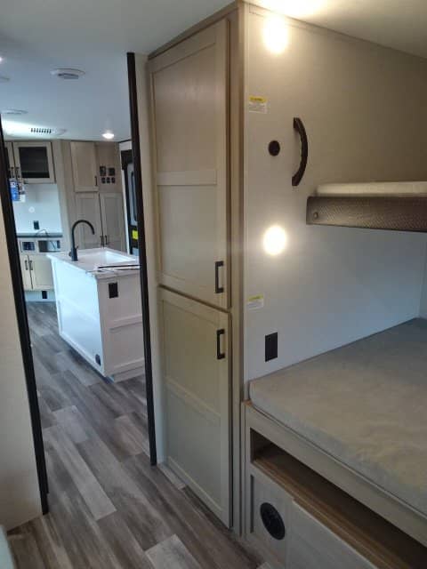 2026 Jayco 2026 Jayco Jay Flight SLX - thumbnail 36