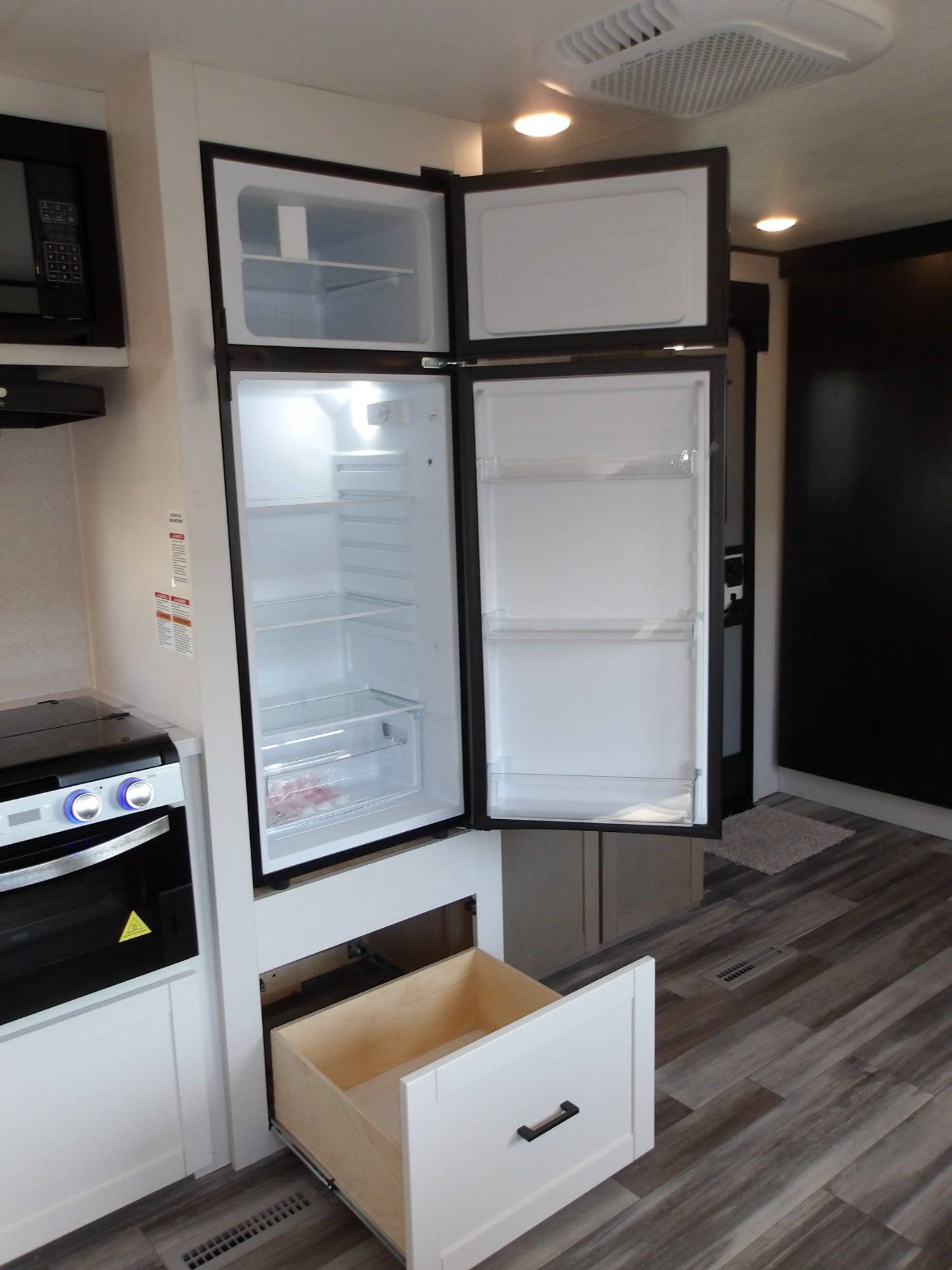 2026 Jayco 2026 Jayco Jay Flight SLX - thumbnail 15