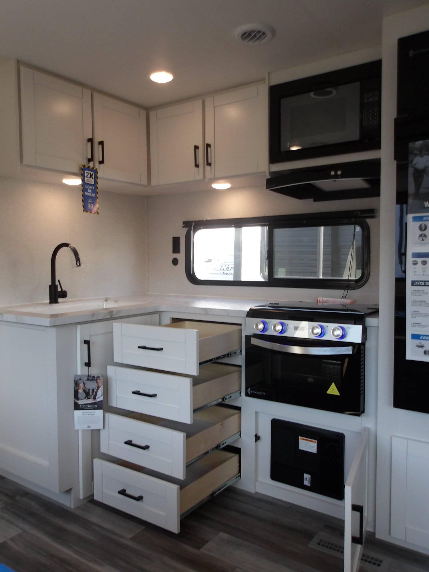 2026 Jayco 2026 Jayco Jay Flight SLX - thumbnail 16