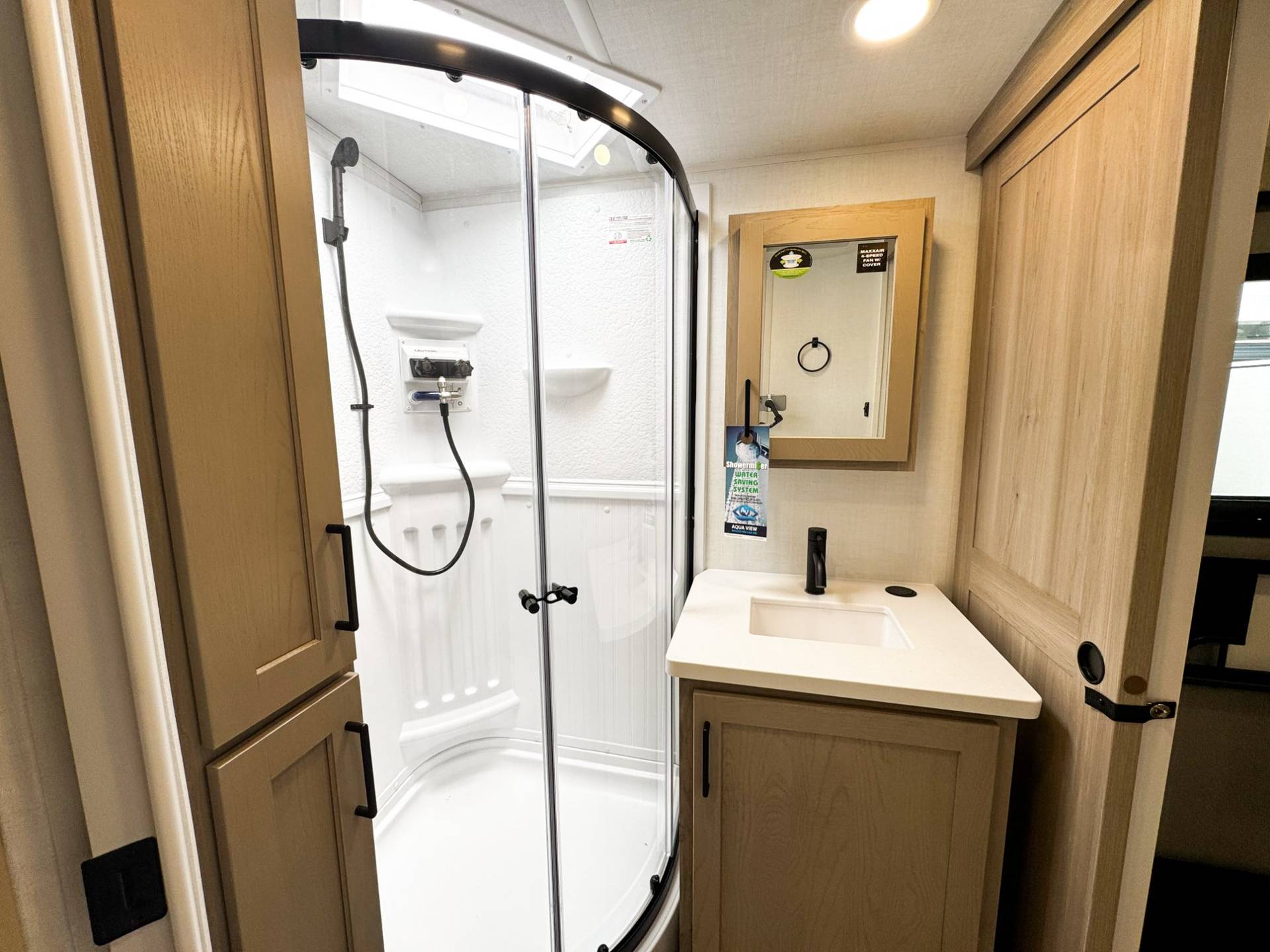 2026 Forest River 2026 Forest River Rockwood Ultra Lite - thumbnail 20