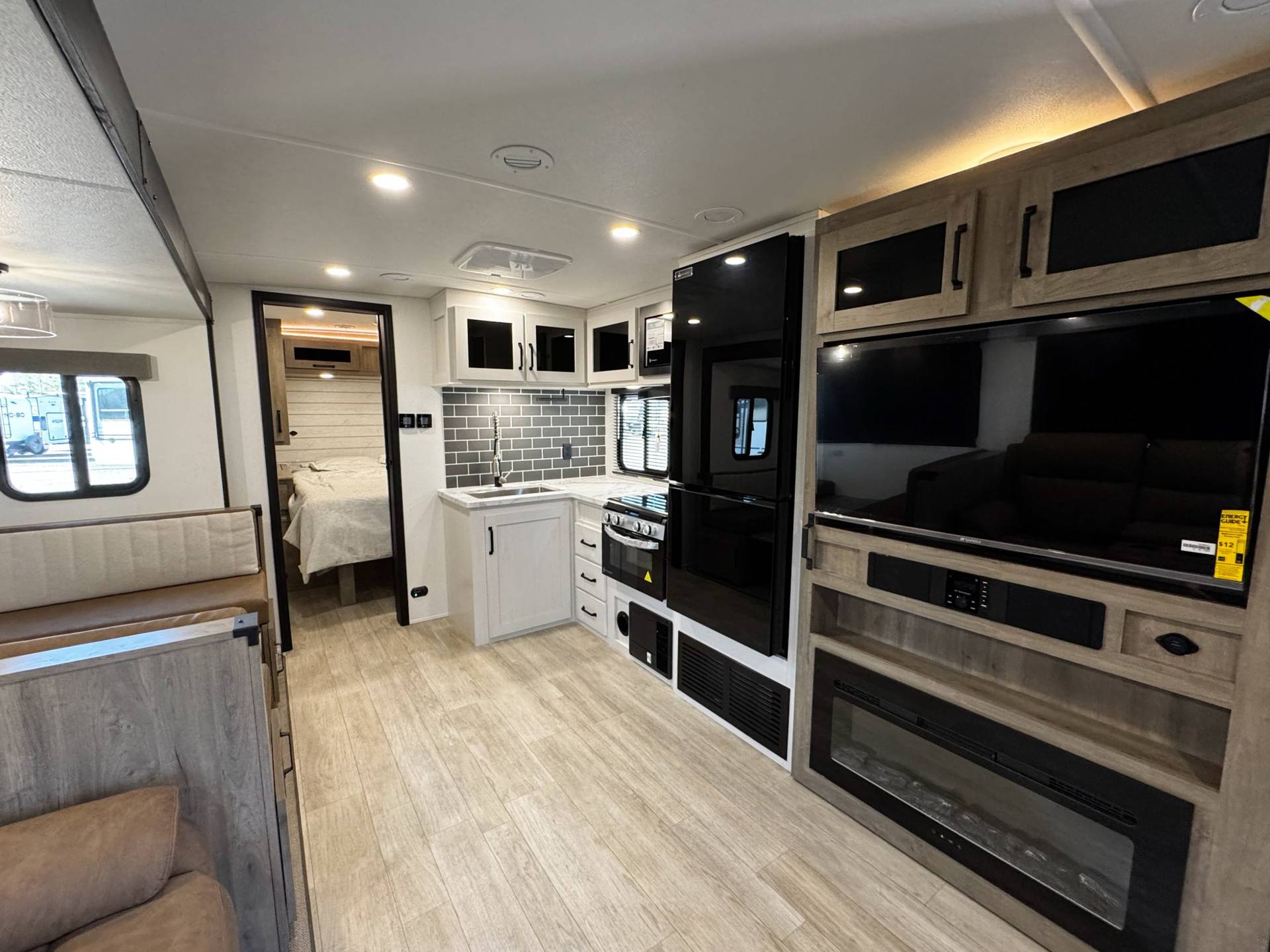 2026 Forest River 2026 Forest River Puma Tracks - thumbnail 4