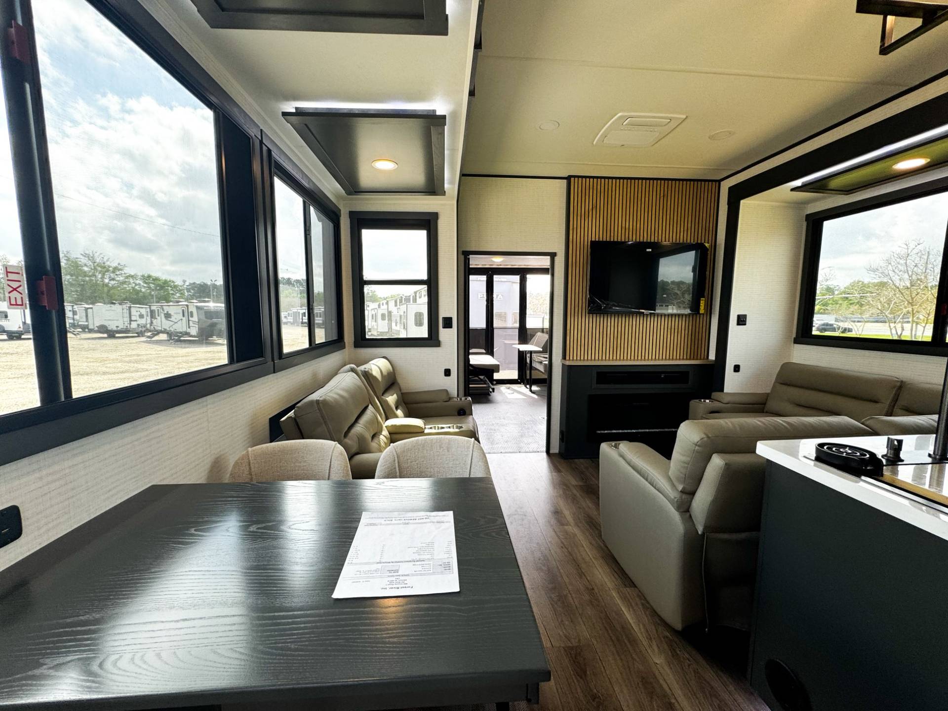 2026 Forest River 2026 Forest River Xlr Nitro Toy Hauler - thumbnail 7