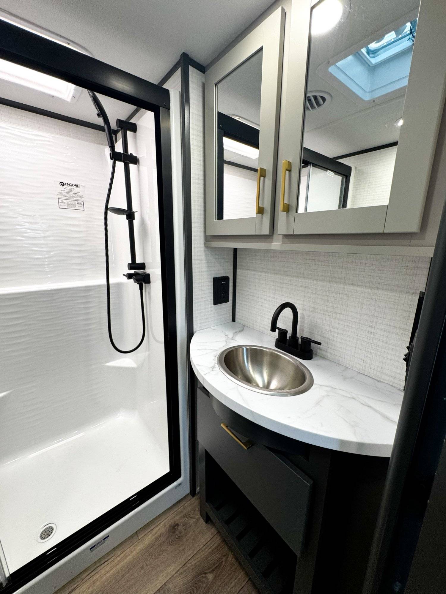 2026 Forest River 2026 Forest River Xlr Nitro Toy Hauler - thumbnail 38