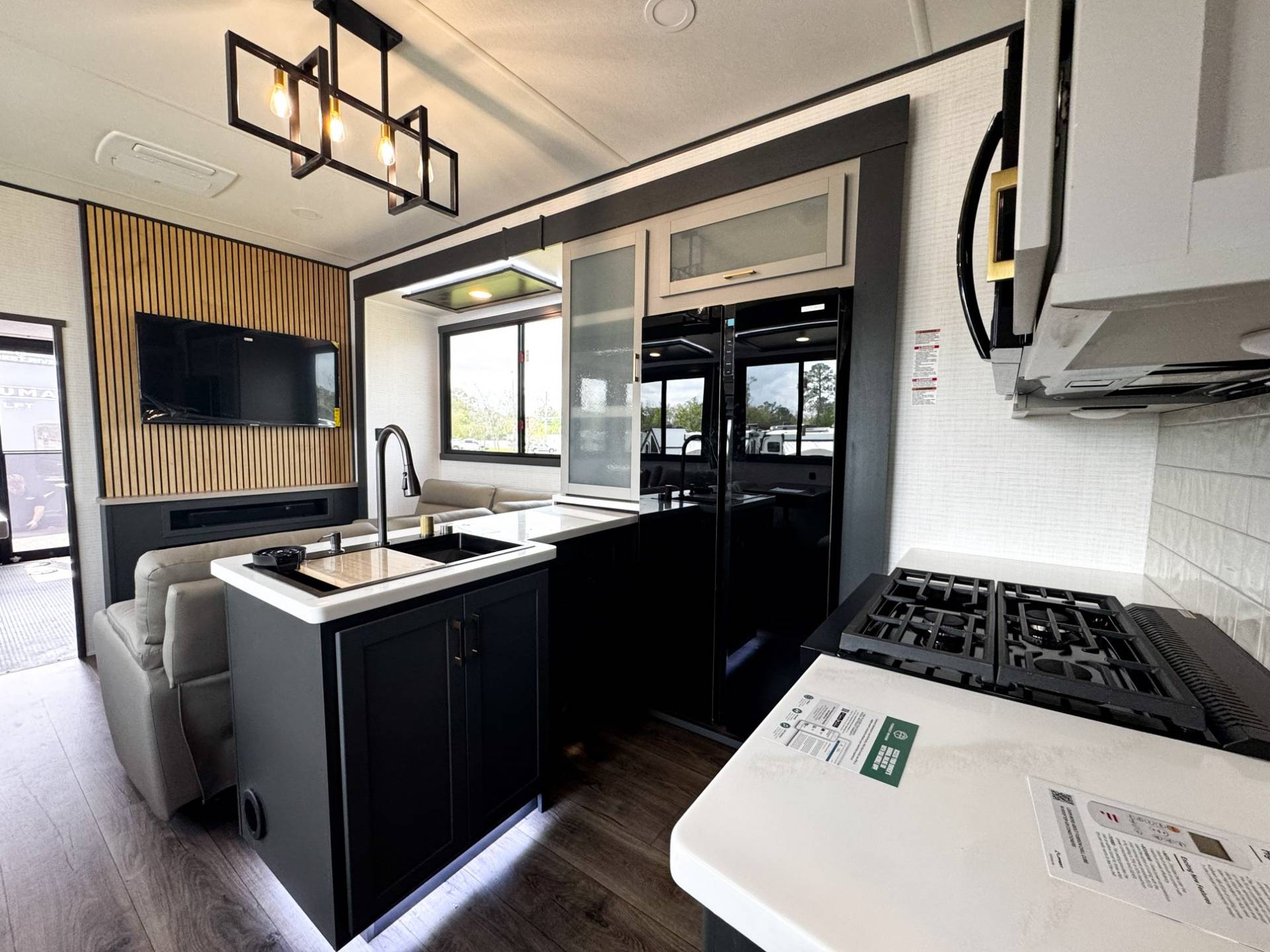 2026 Forest River 2026 Forest River Xlr Nitro Toy Hauler - thumbnail 45