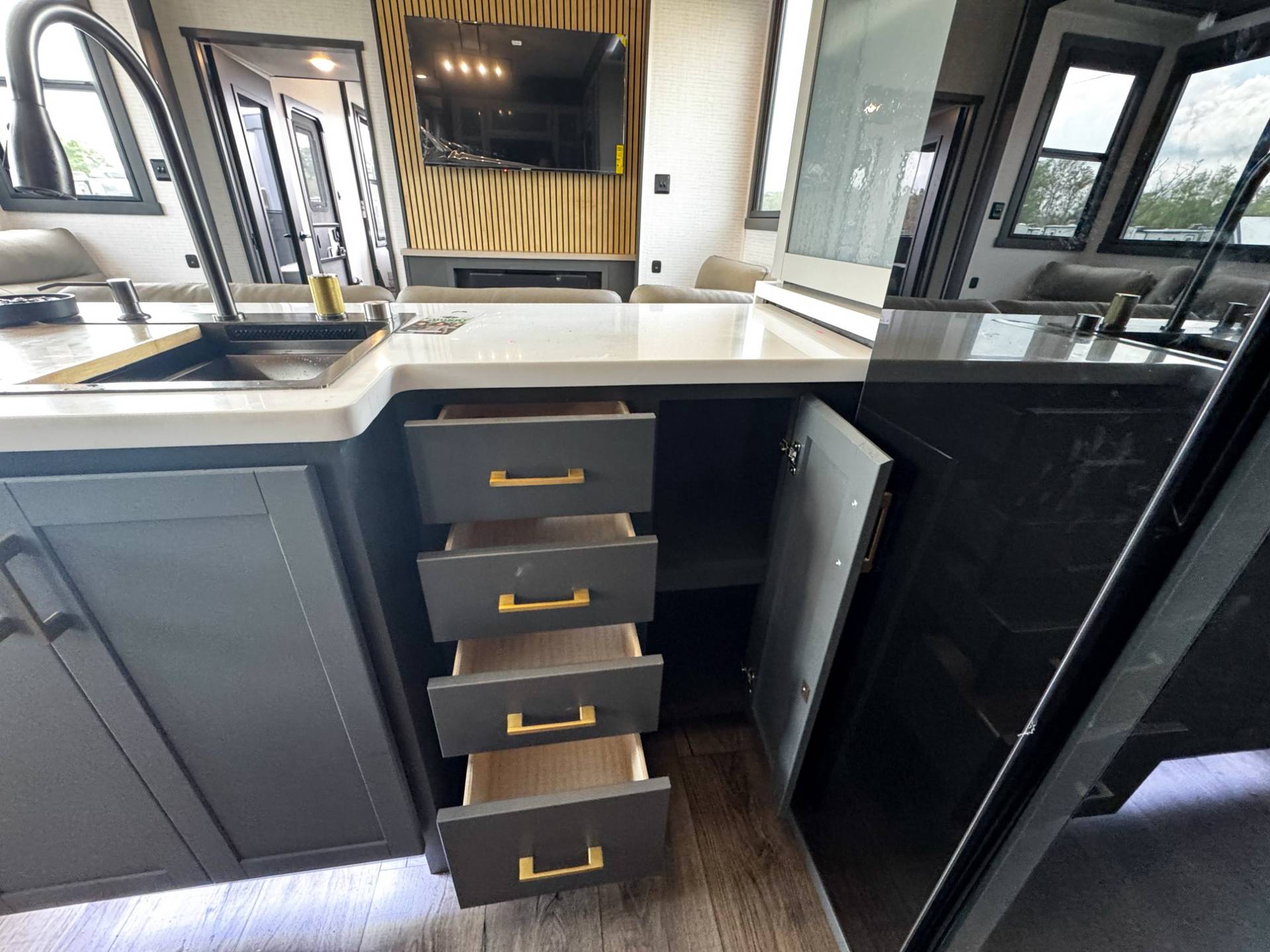 2026 Forest River 2026 Forest River Xlr Nitro Toy Hauler - thumbnail 55