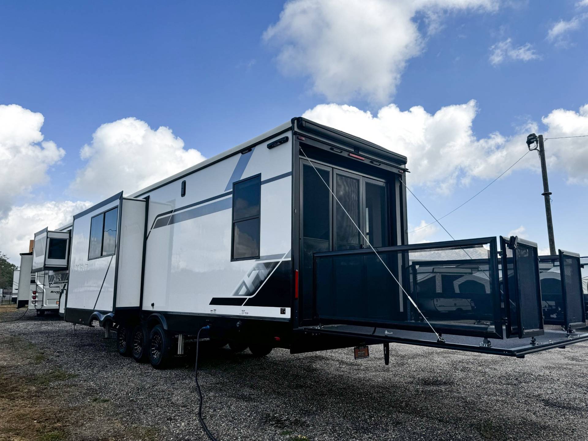 2026 Forest River 2026 Forest River Xlr Nitro Toy Hauler - thumbnail 82