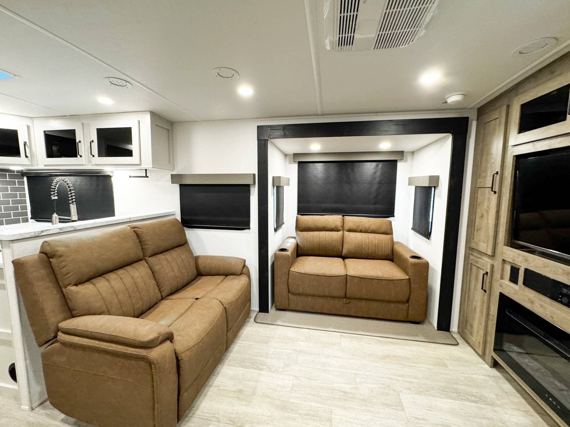 2026 Forest River 2026 Forest River Puma Tracks - thumbnail 7