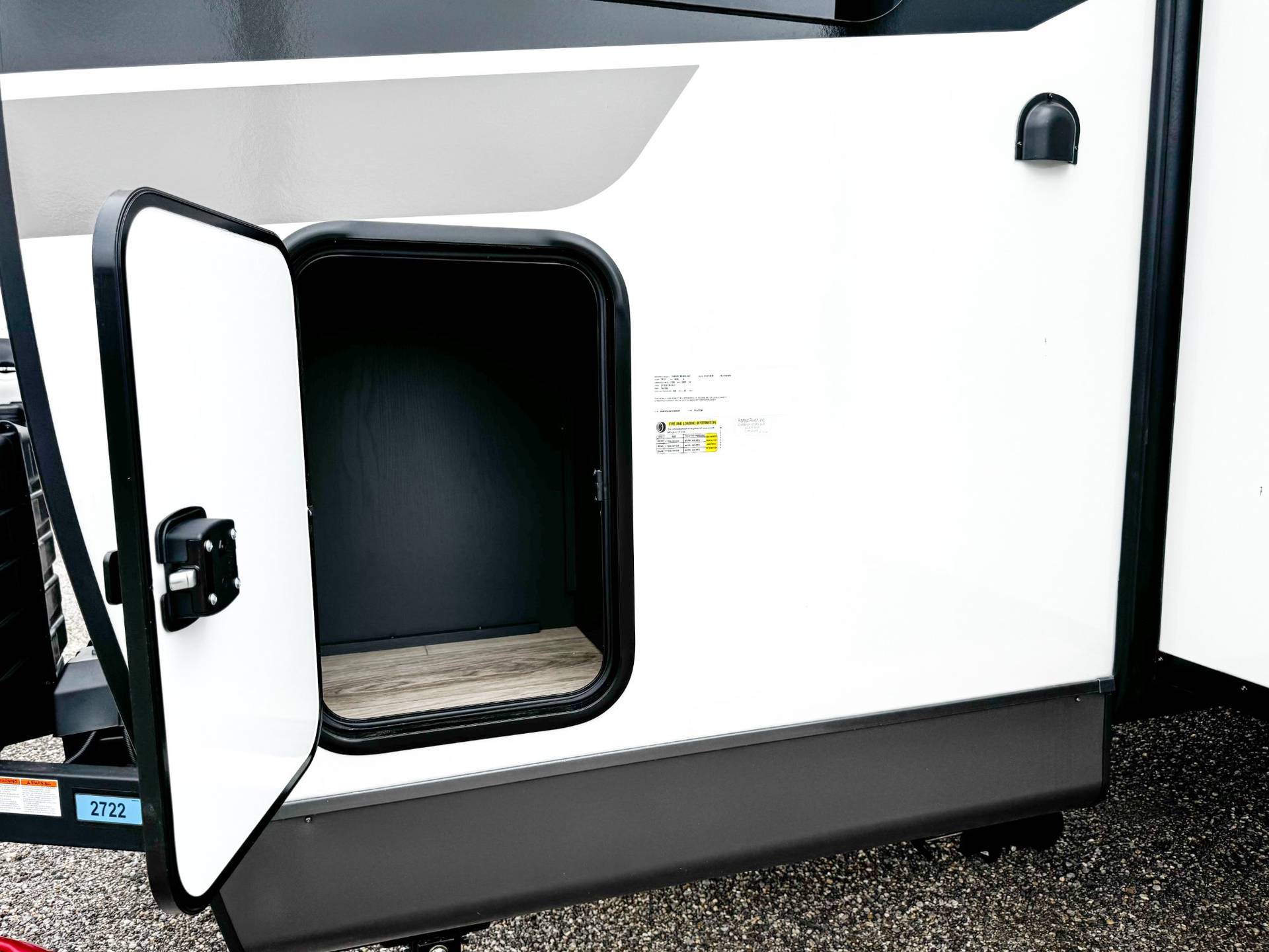 2026 Forest River 2026 Forest River Rockwood Ultra Lite - thumbnail 40