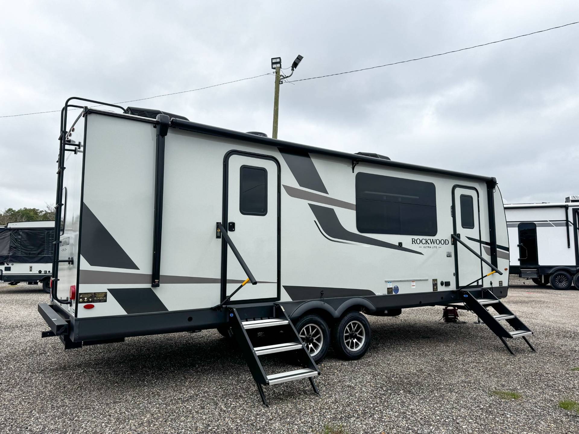 2026 Forest River 2026 Forest River Rockwood Ultra Lite - thumbnail 45