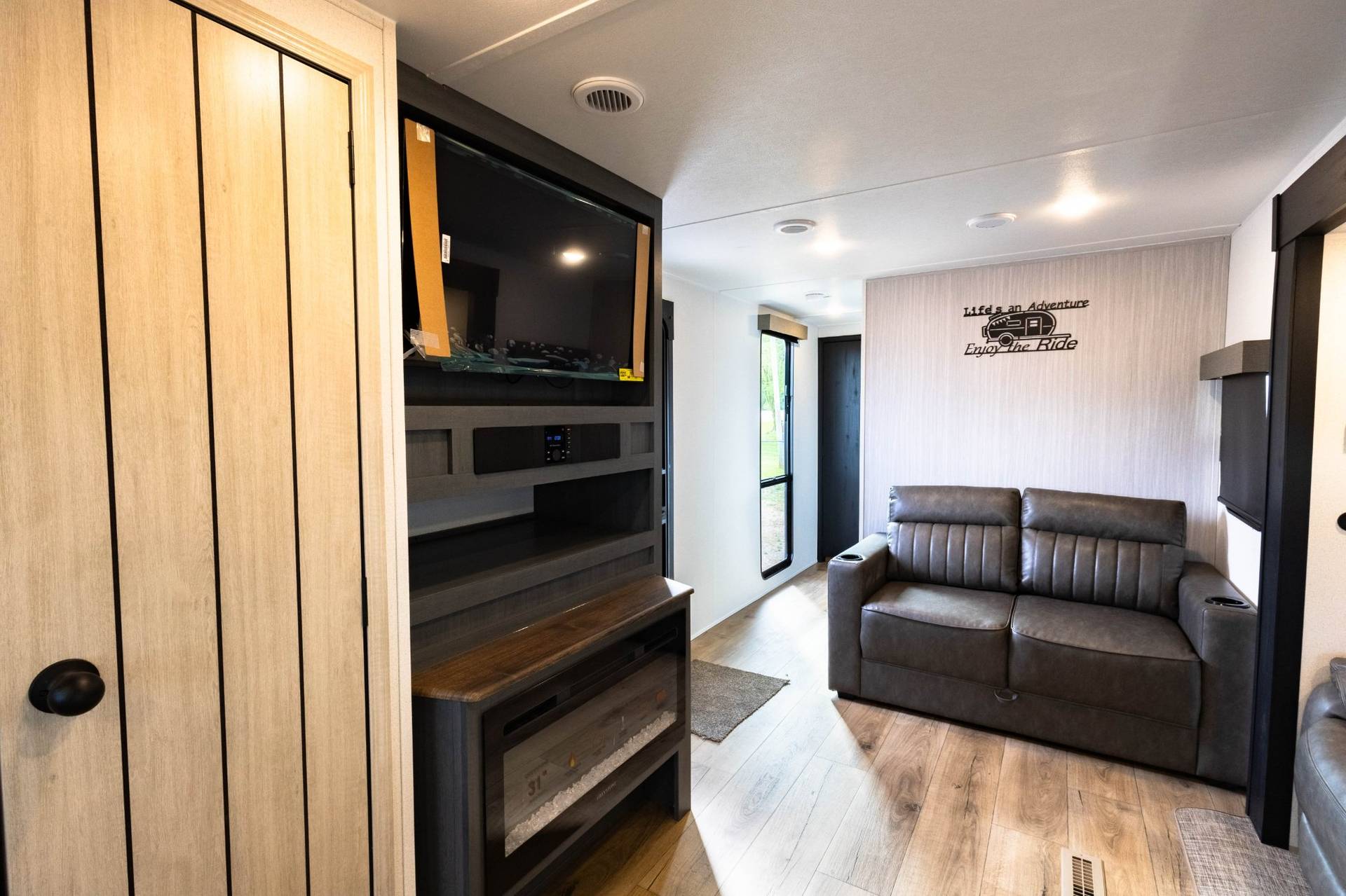 2026 Forest River 2026 Forest River Puma - thumbnail 17