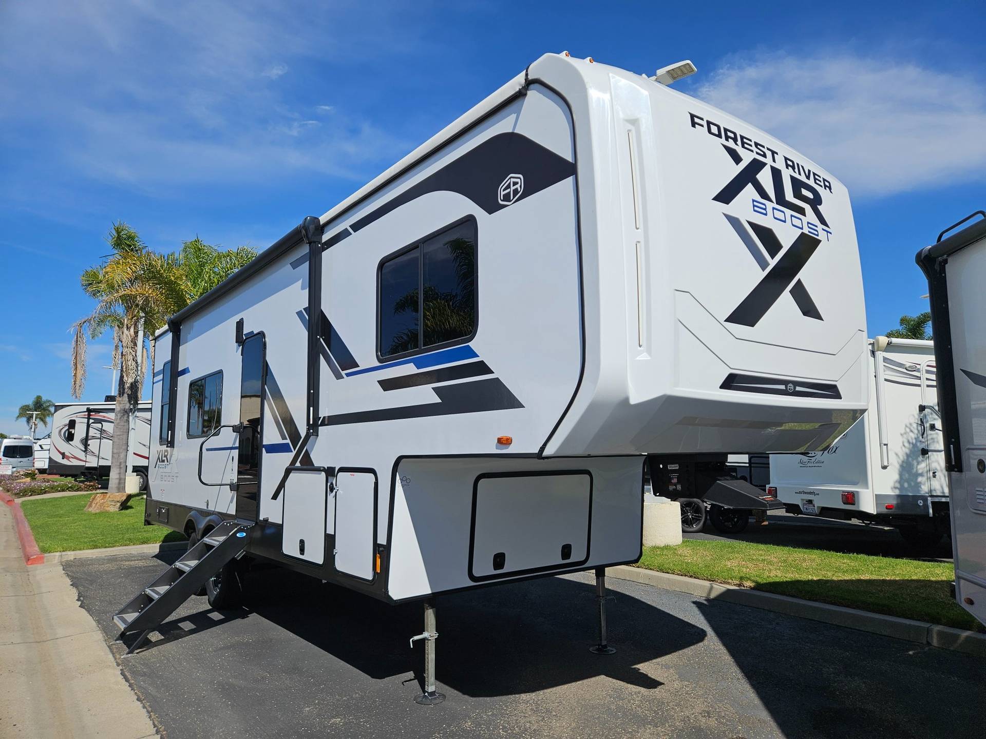 2026 Forest River 2026 Forest River XLR Boost - thumbnail 1