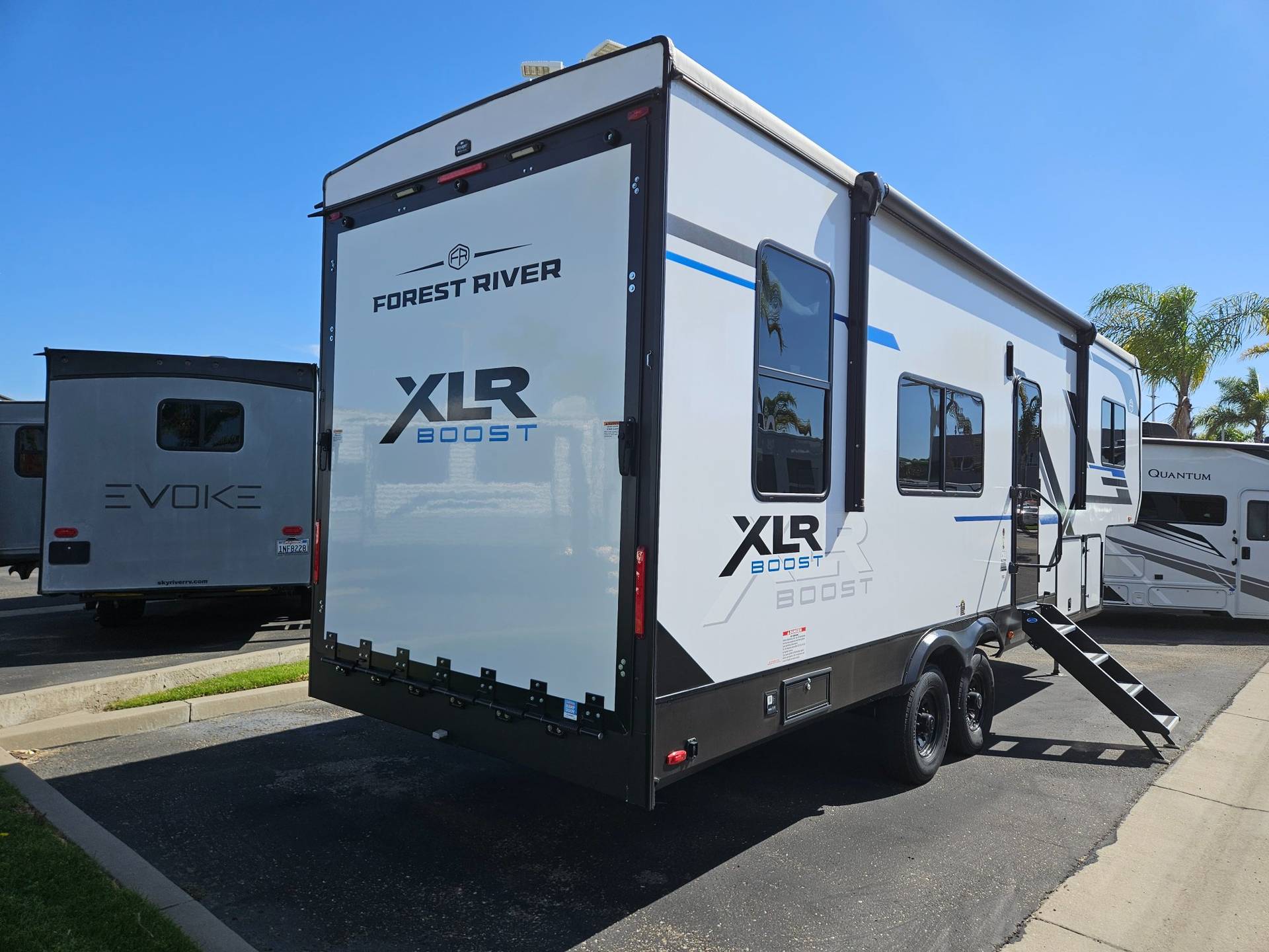 2026 Forest River 2026 Forest River XLR Boost - thumbnail 3