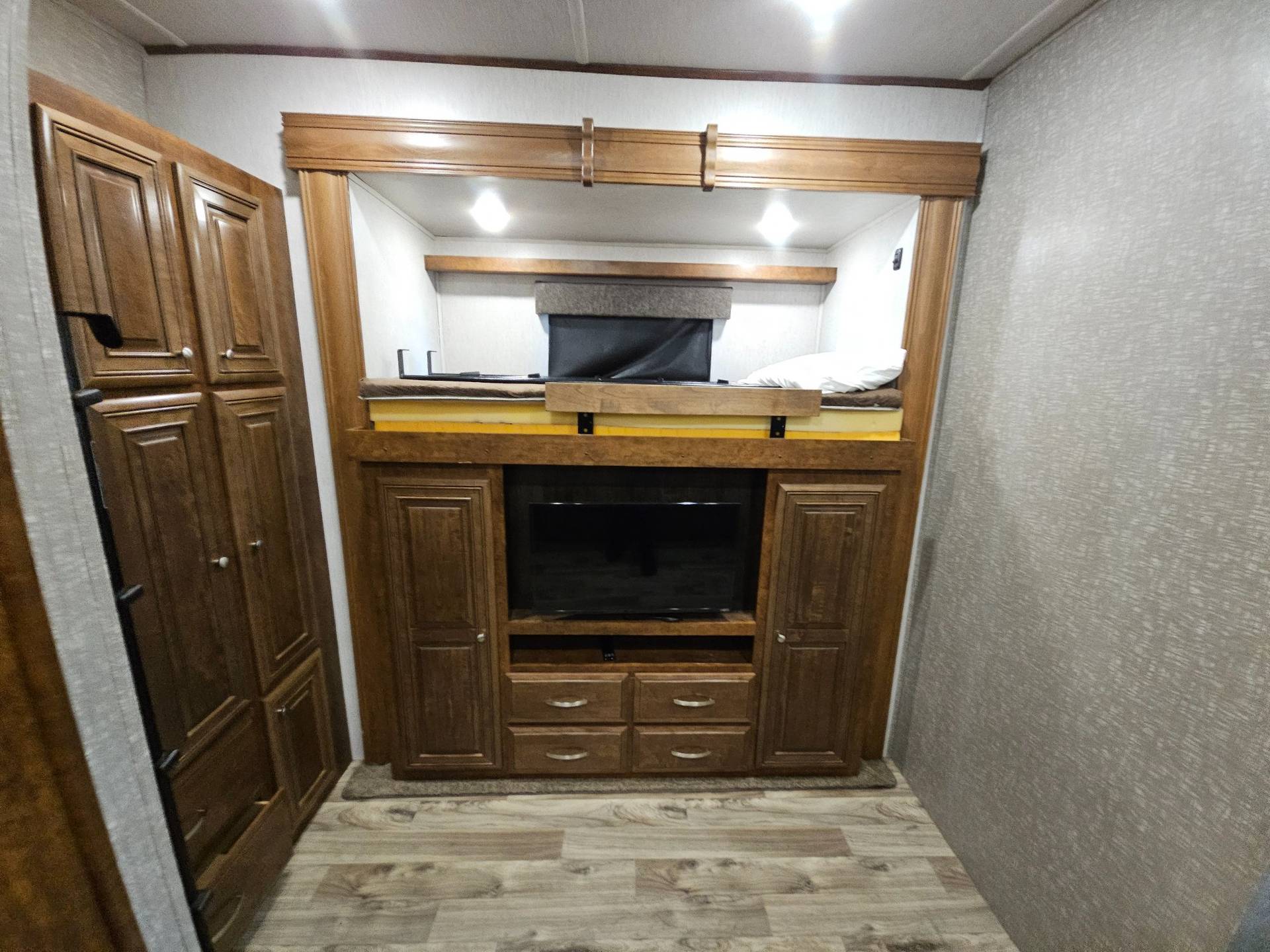 2019 Heartland 2019 Heartland Bighorn - thumbnail 36