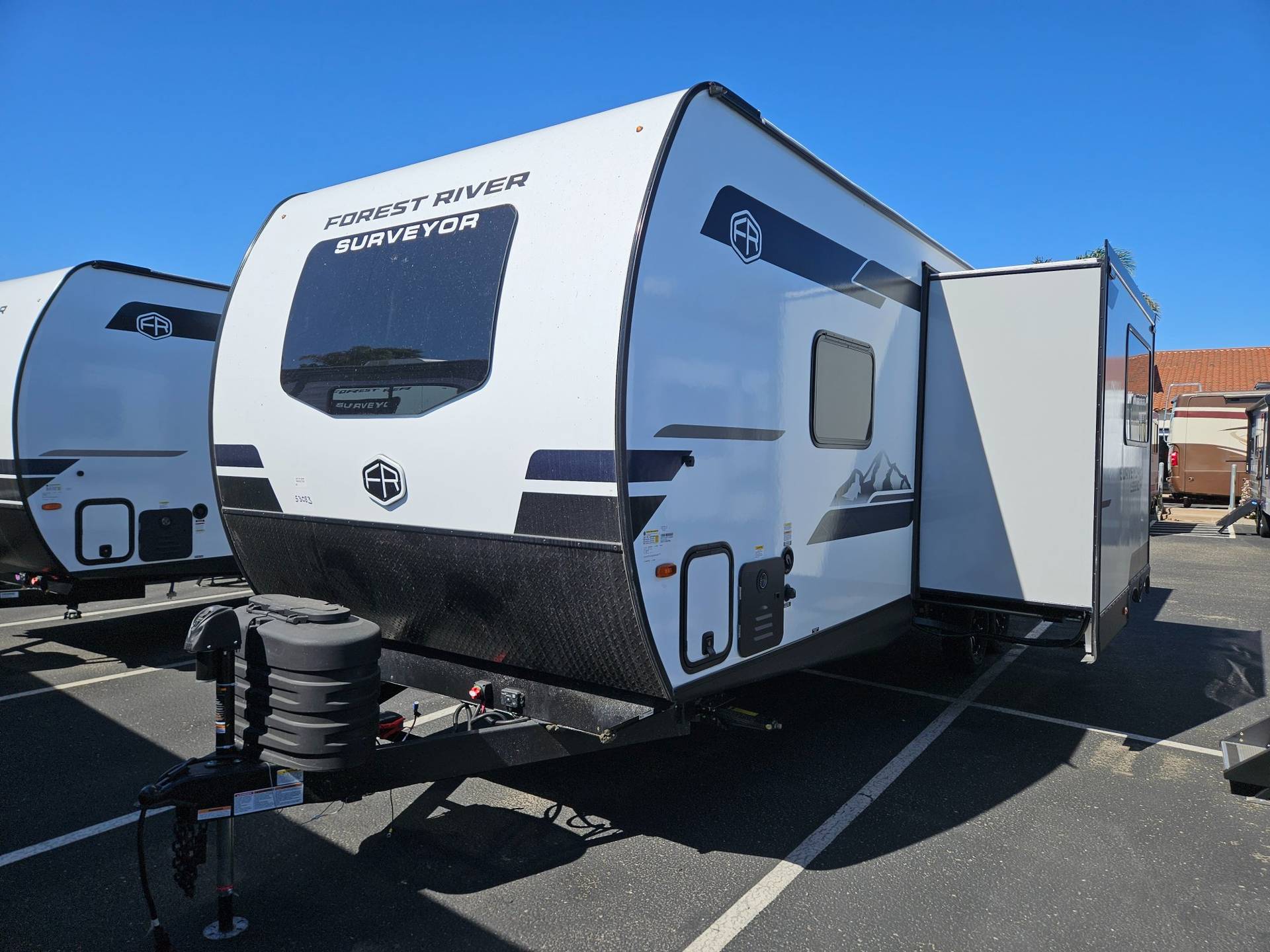 2026 Forest River RV 2026 Forest River RV Surveyor - thumbnail 5