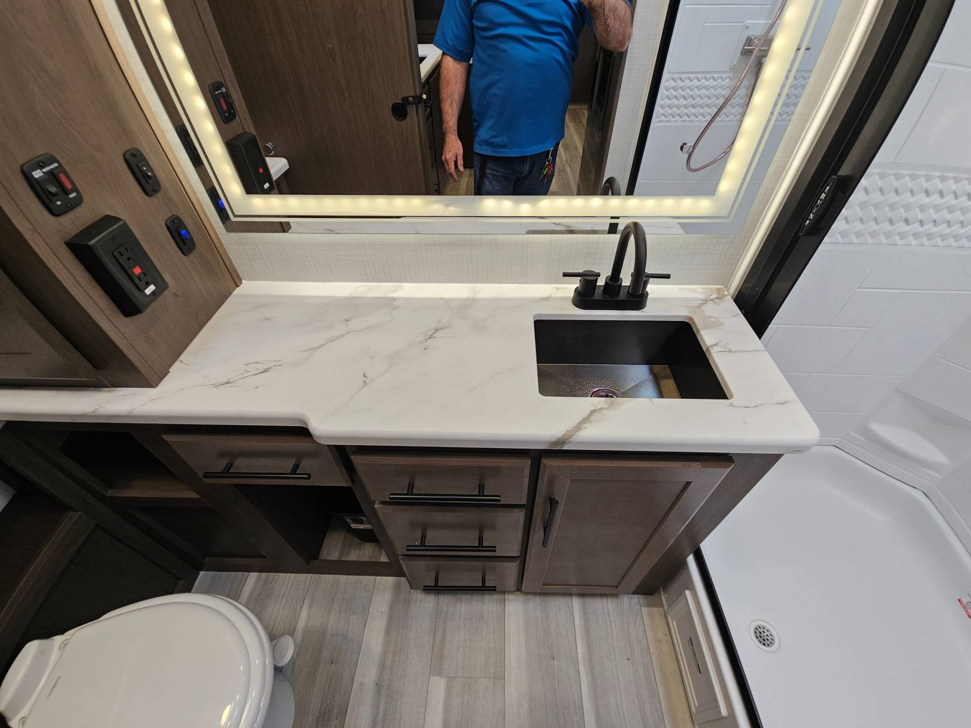 2026 Keystone RV 2026 Keystone RV Cougar Half-Ton - thumbnail 25