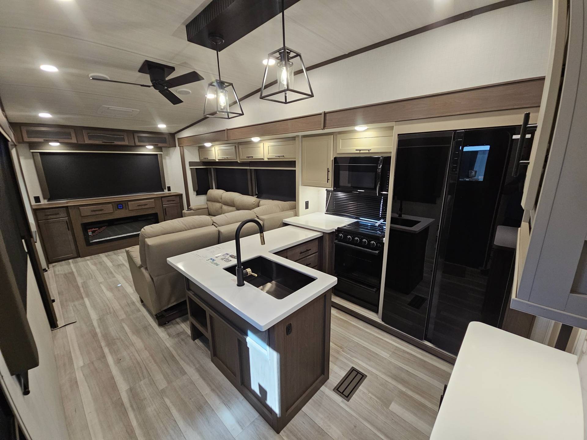 2026 Keystone RV 2026 Keystone RV Cougar - thumbnail 6