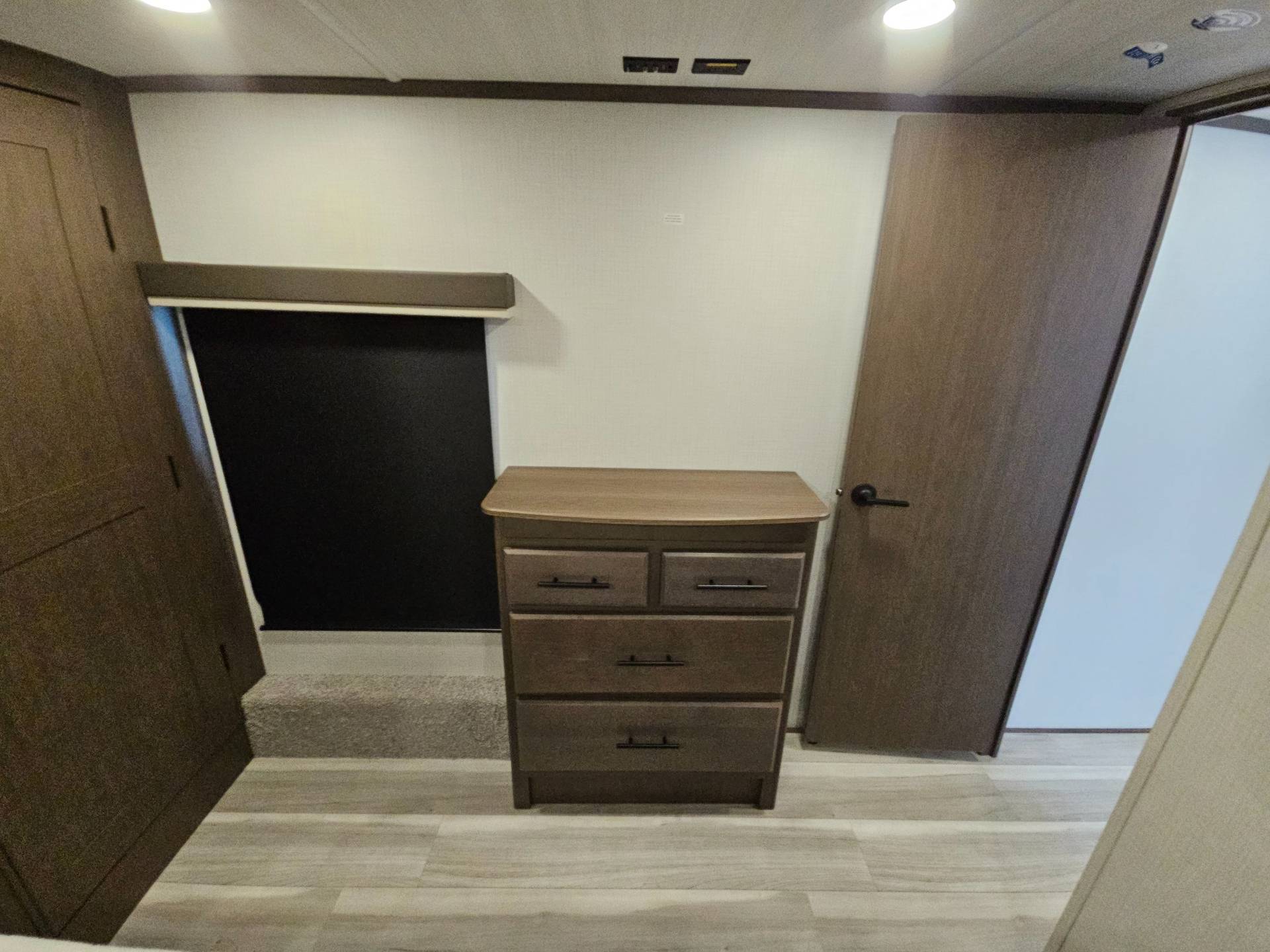 2026 Keystone RV 2026 Keystone RV Cougar - thumbnail 36