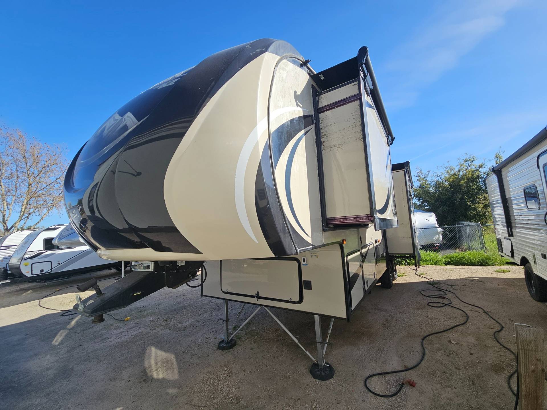 2015 KZ RV 2015 KZ RV Durango - thumbnail 4