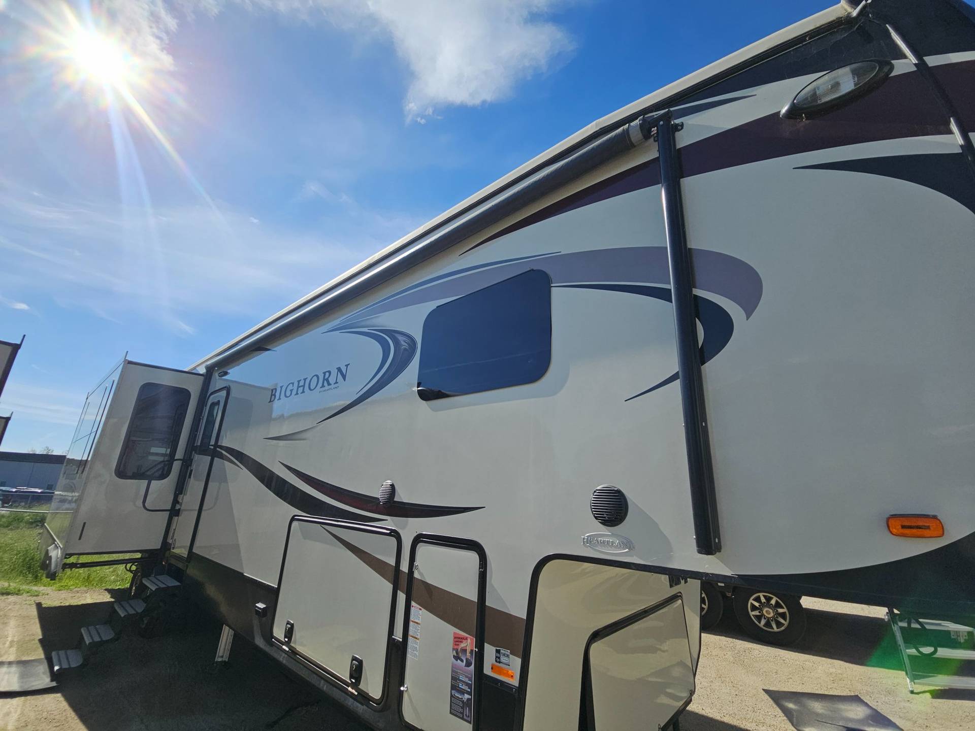 2019 Heartland 2019 Heartland Bighorn - thumbnail 38