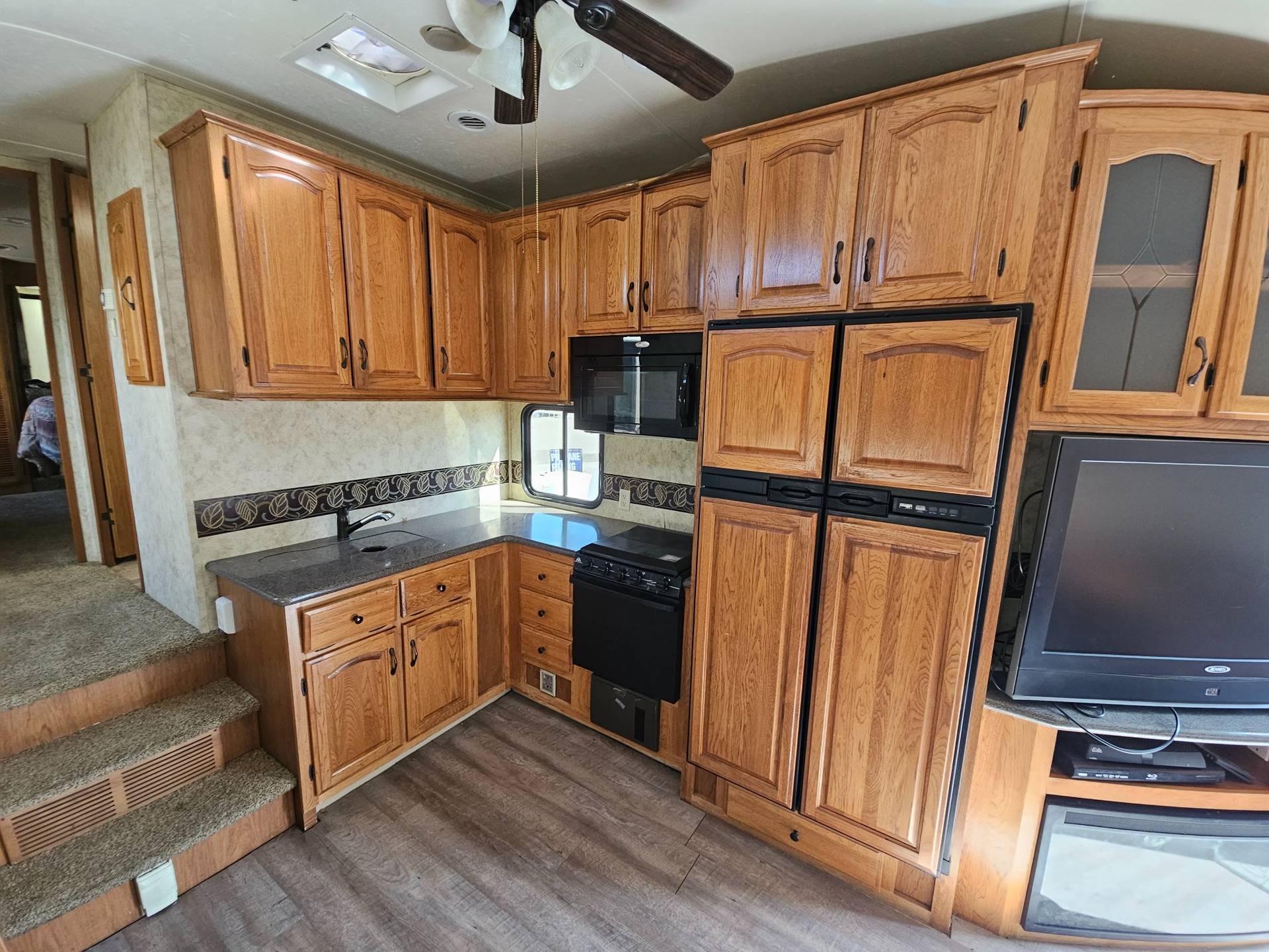 2011 Coachmen 2011 Coachmen Brookstone - thumbnail 11