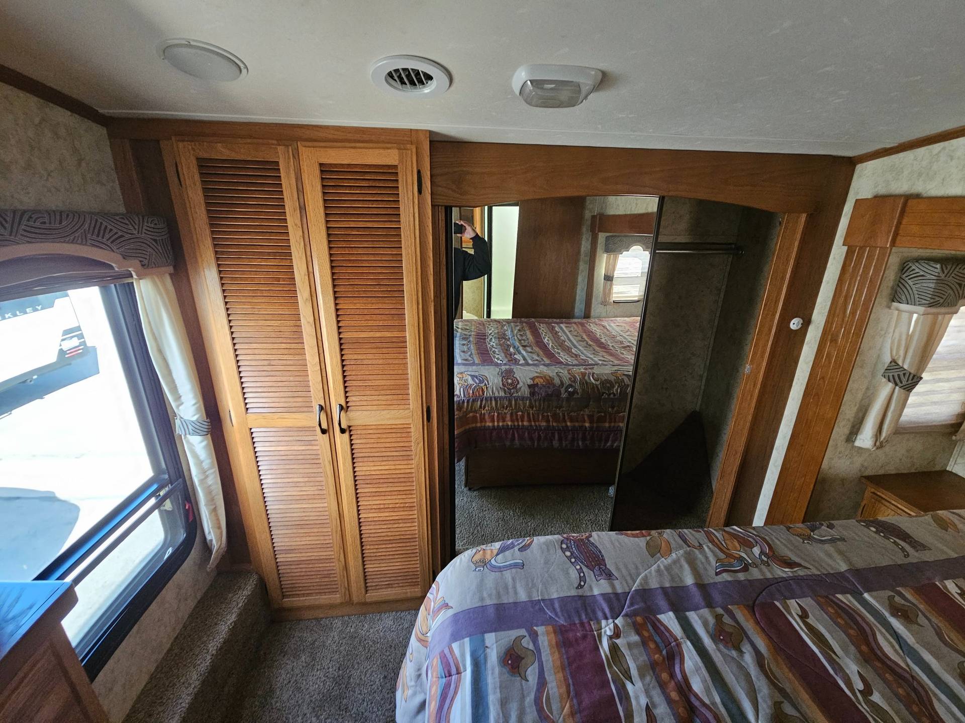 2011 Coachmen 2011 Coachmen Brookstone - thumbnail 16