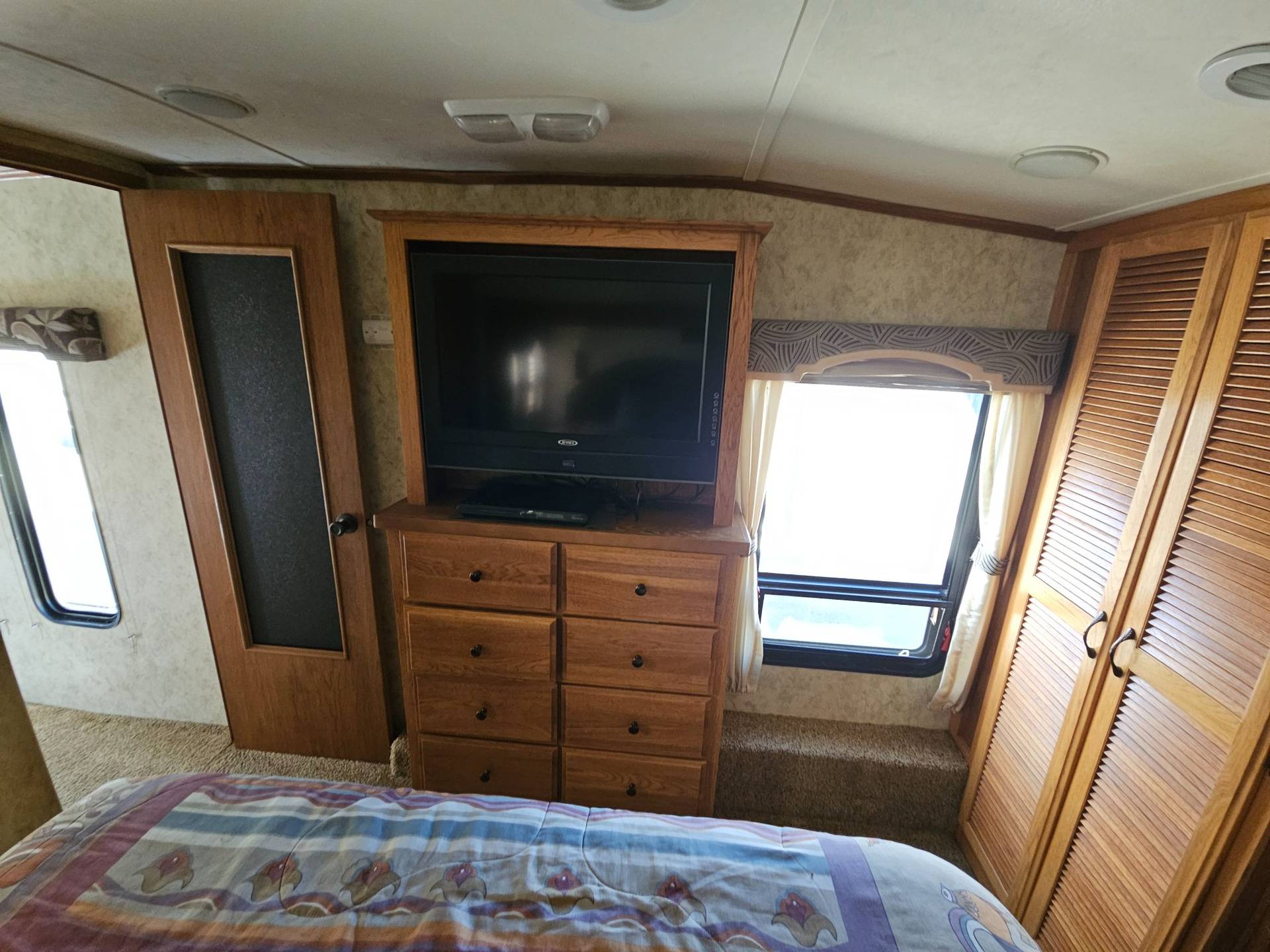 2011 Coachmen 2011 Coachmen Brookstone - thumbnail 17