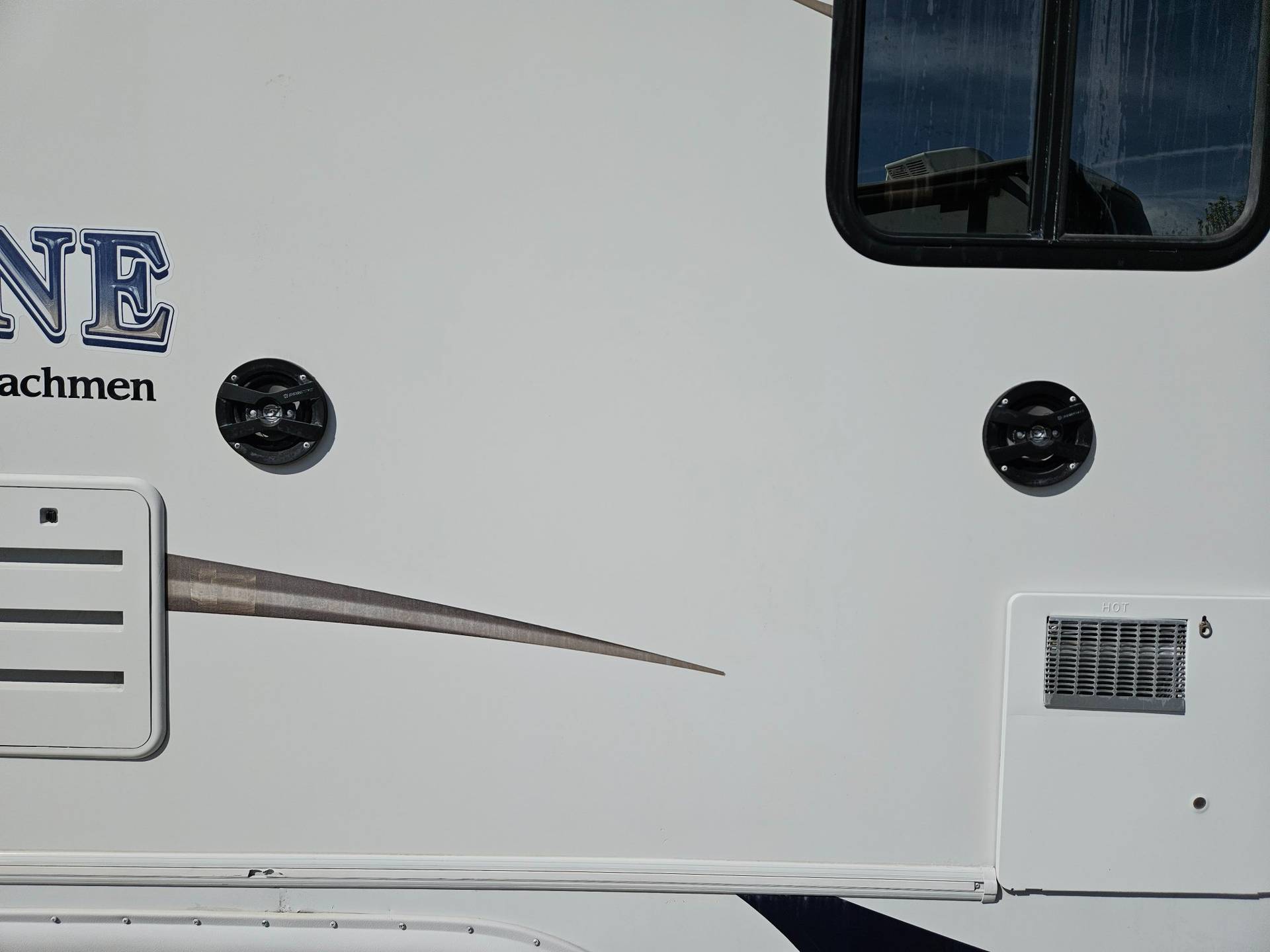 2011 Coachmen 2011 Coachmen Brookstone - thumbnail 22