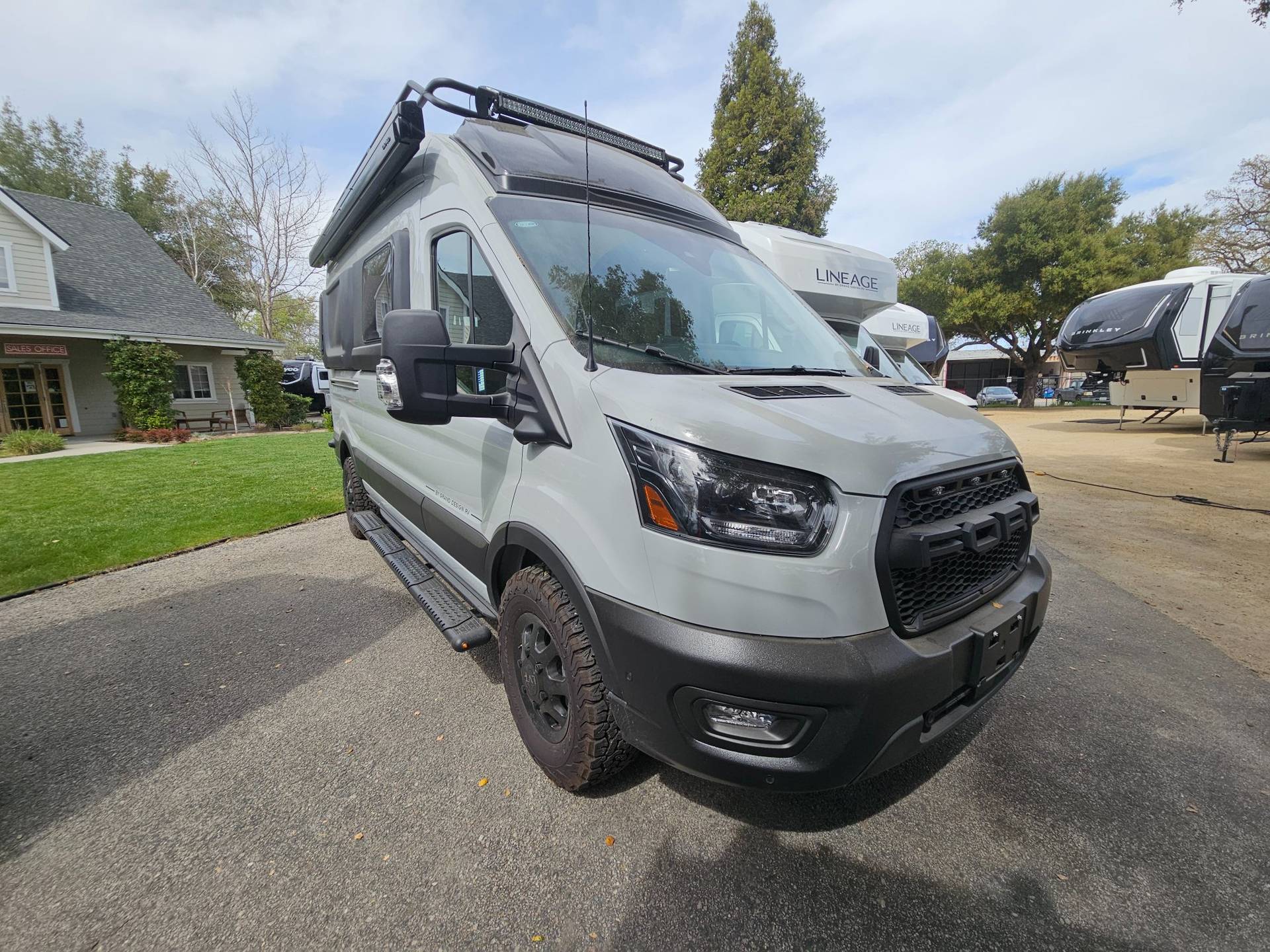 2026 Grand Design 2026 Grand Design Lineage Series Vt - thumbnail 1