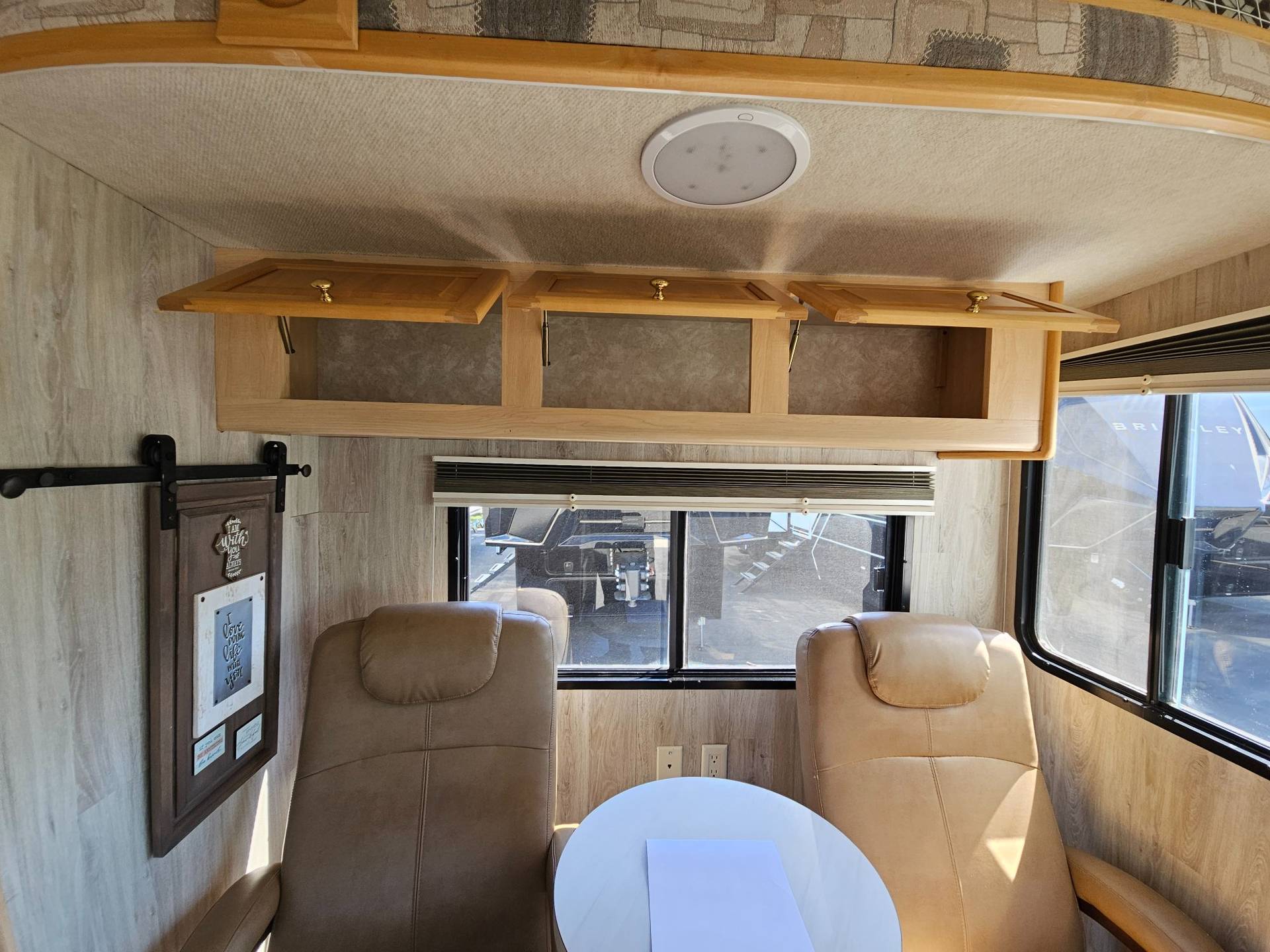 2004 Tiffin Motorhomes 2004 Tiffin Motorhomes Allegro - thumbnail 13