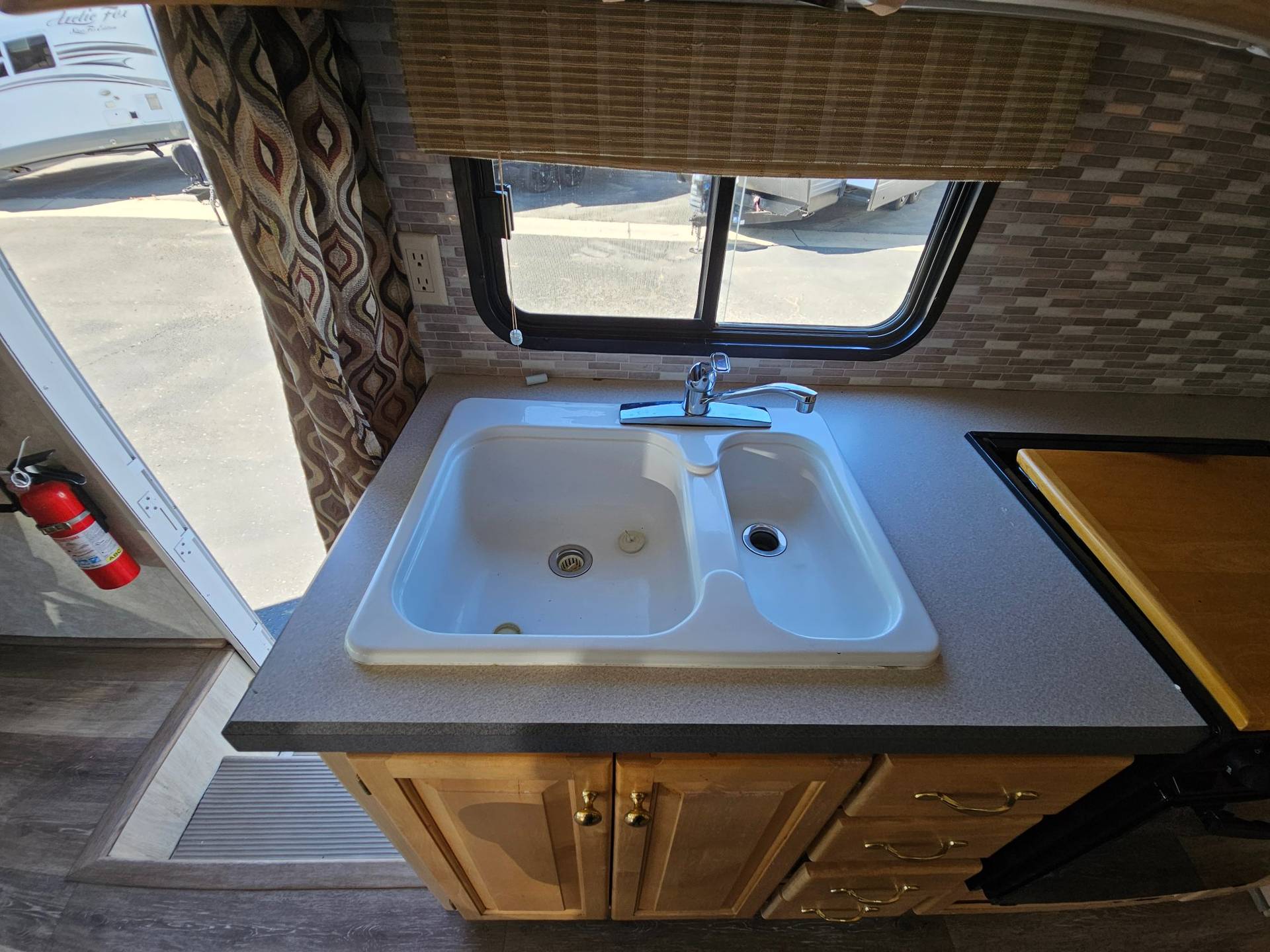 2004 Tiffin Motorhomes 2004 Tiffin Motorhomes Allegro - thumbnail 21