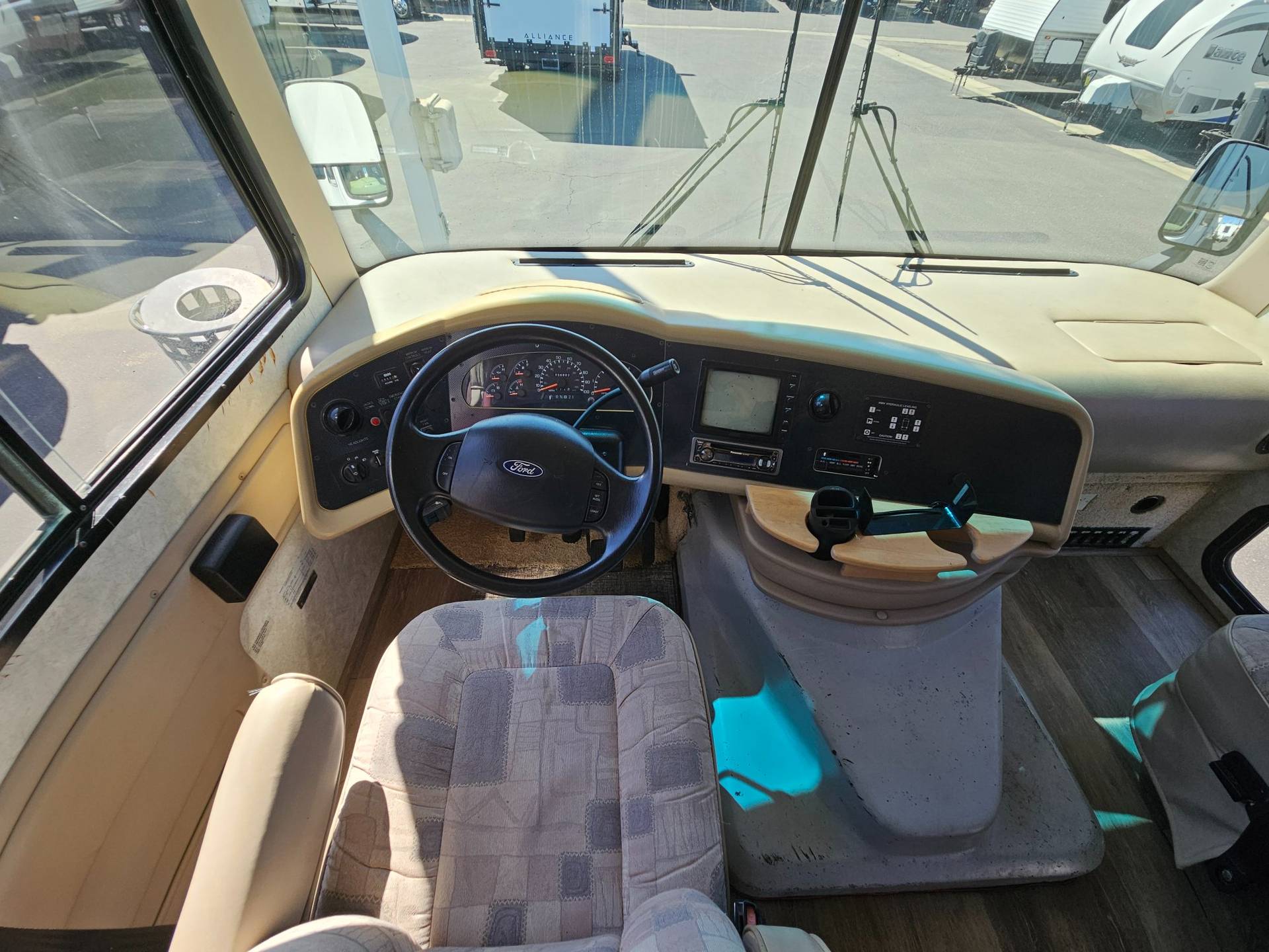 2004 Tiffin Motorhomes 2004 Tiffin Motorhomes Allegro - thumbnail 27