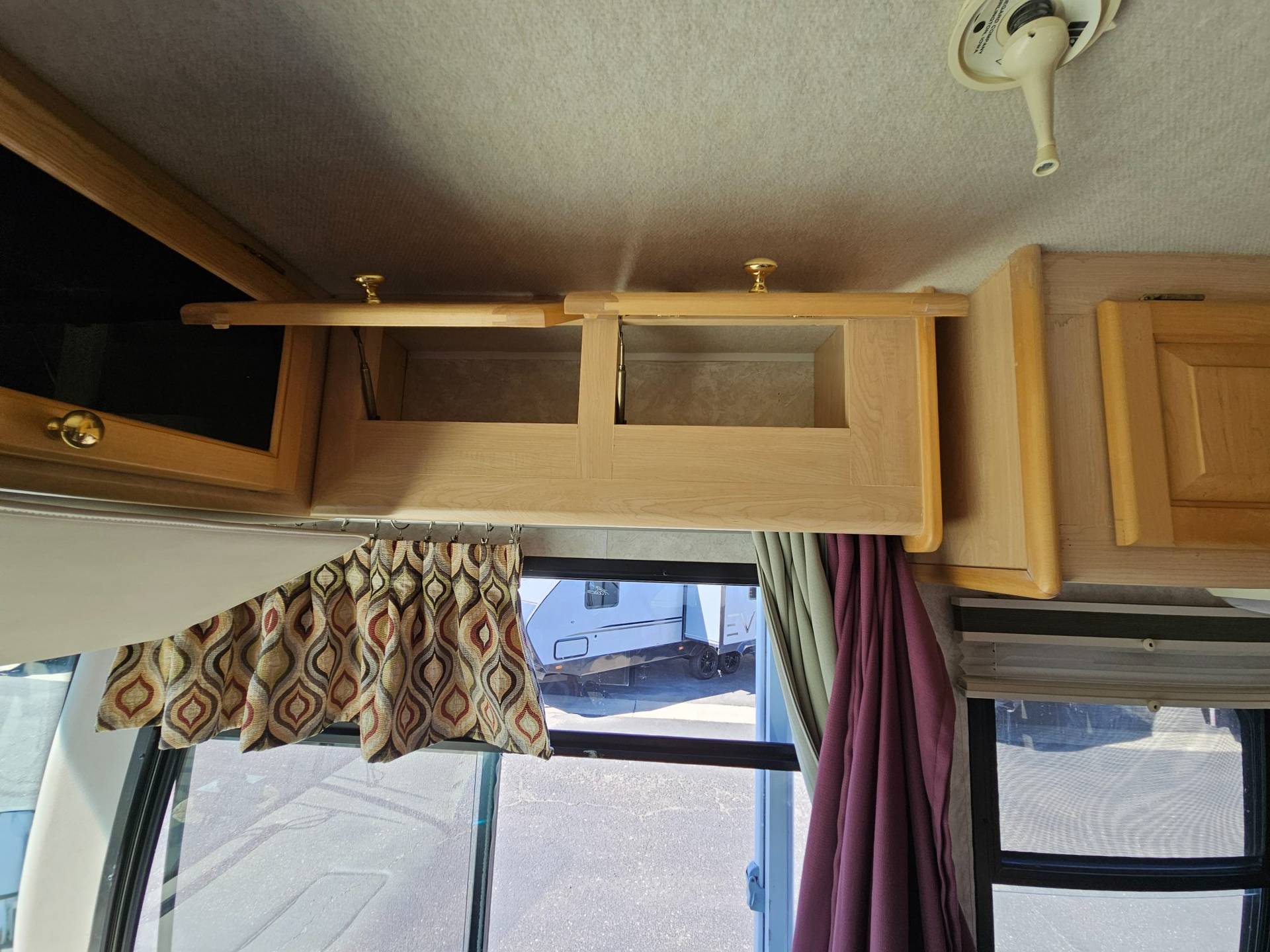 2004 Tiffin Motorhomes 2004 Tiffin Motorhomes Allegro - thumbnail 30