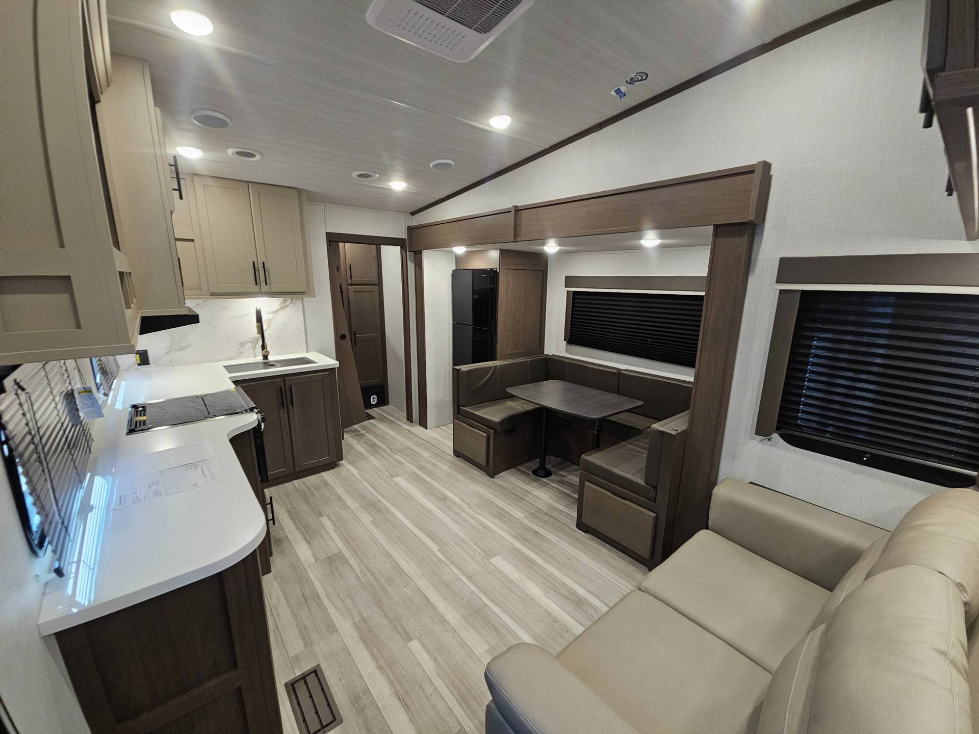 2026 Keystone RV 2026 Keystone RV Cougar Sport - thumbnail 7