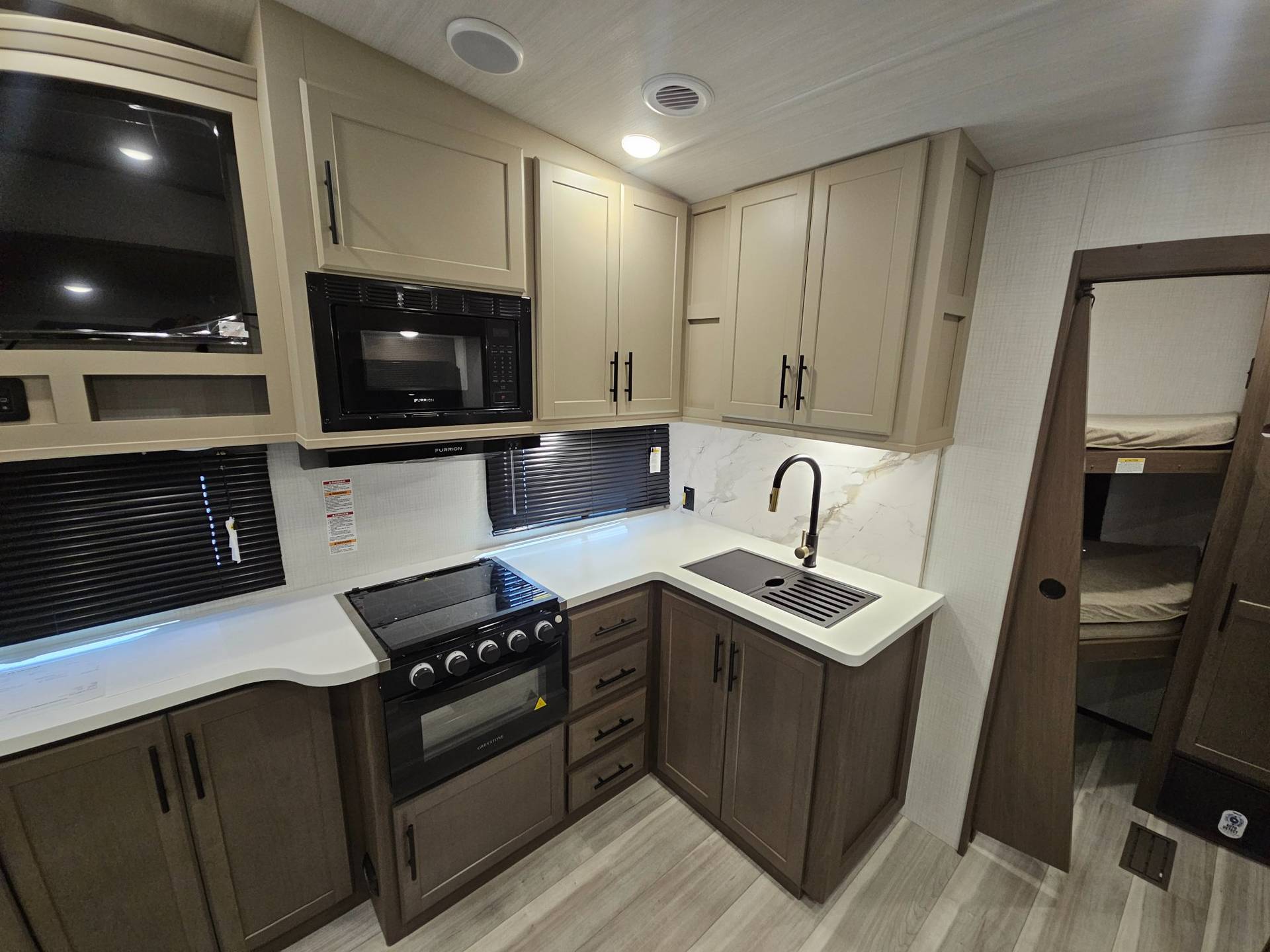 2026 Keystone RV 2026 Keystone RV Cougar Sport - thumbnail 12