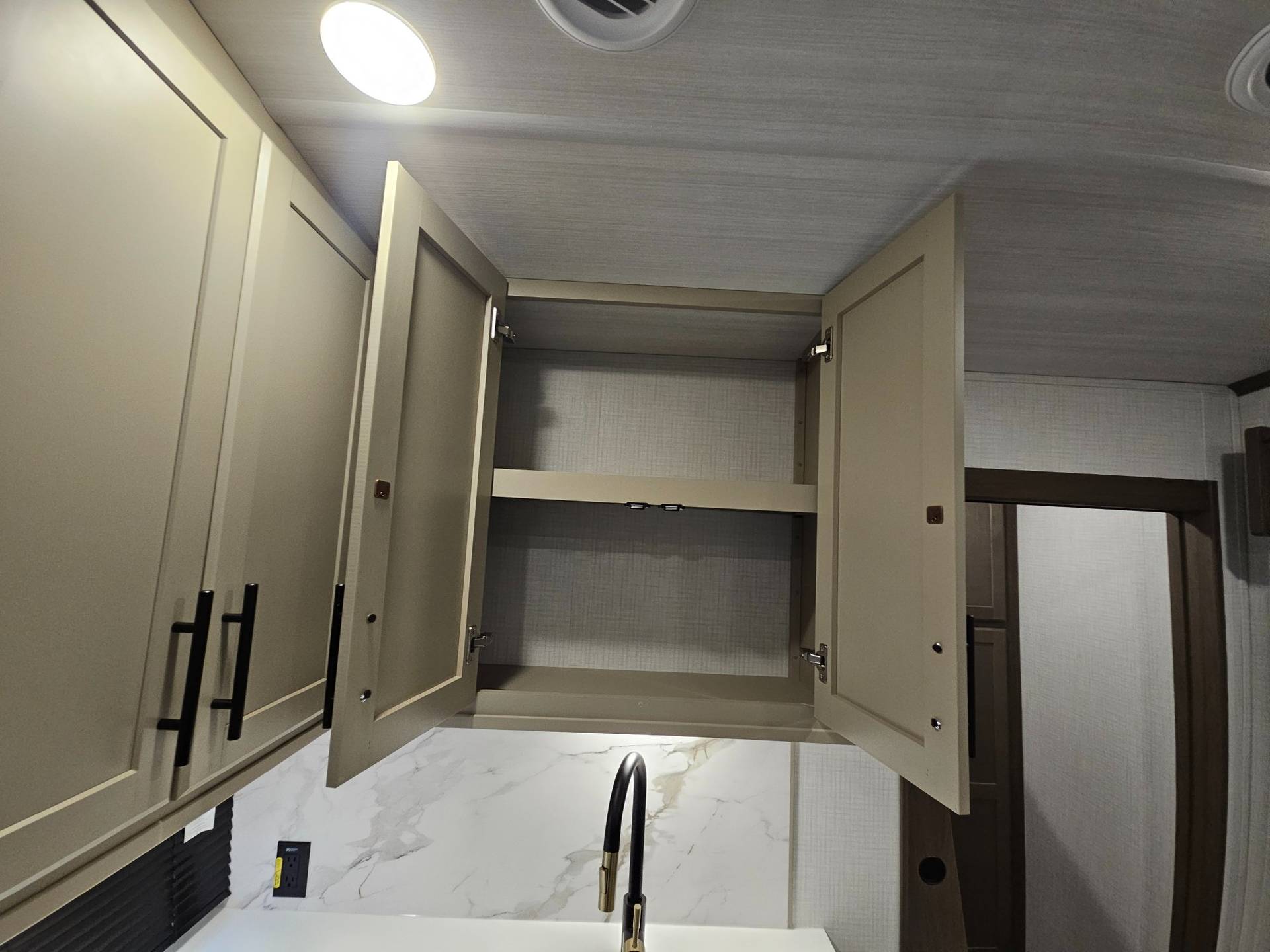 2026 Keystone RV 2026 Keystone RV Cougar Sport - thumbnail 18