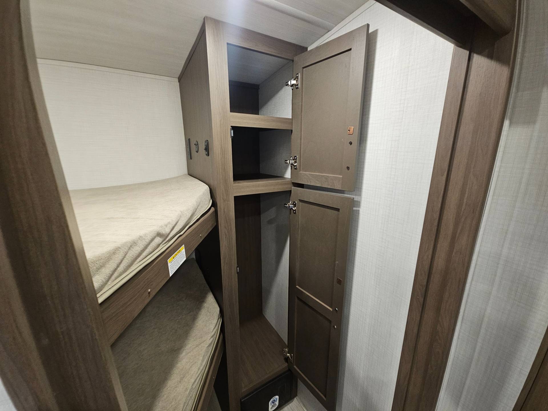 2026 Keystone RV 2026 Keystone RV Cougar Sport - thumbnail 22