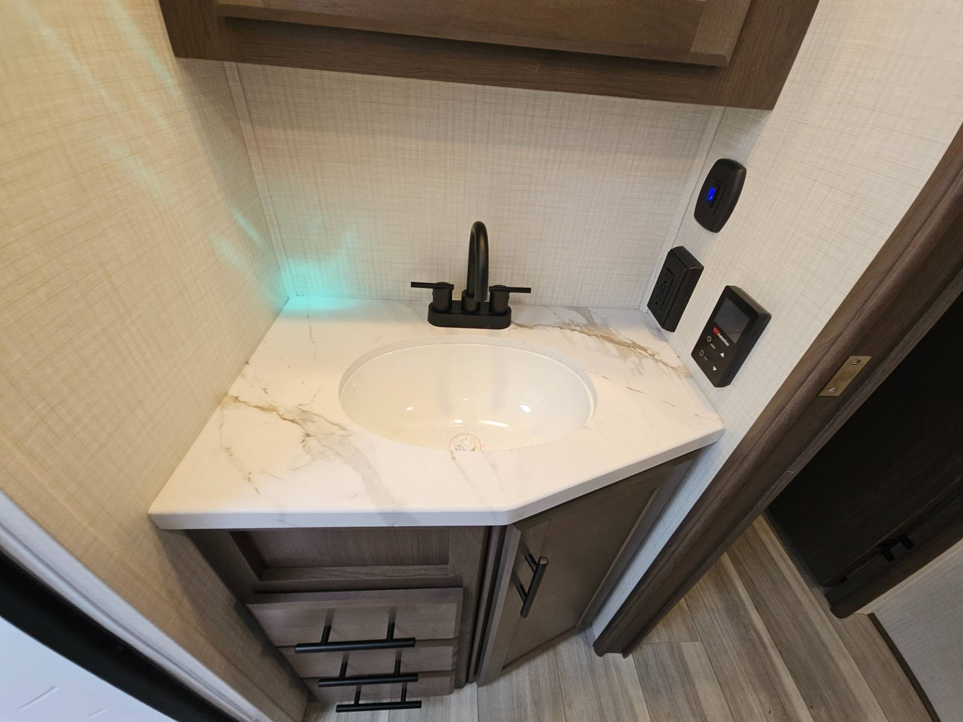 2026 Keystone RV 2026 Keystone RV Cougar Sport - thumbnail 33