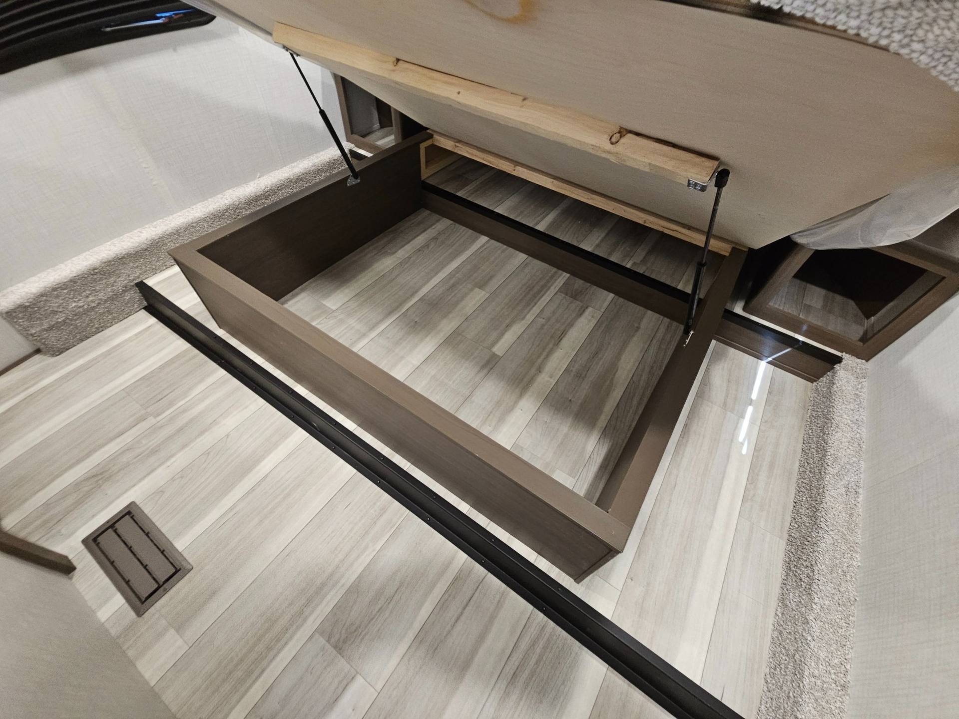 2026 Keystone RV 2026 Keystone RV Cougar Sport - thumbnail 37